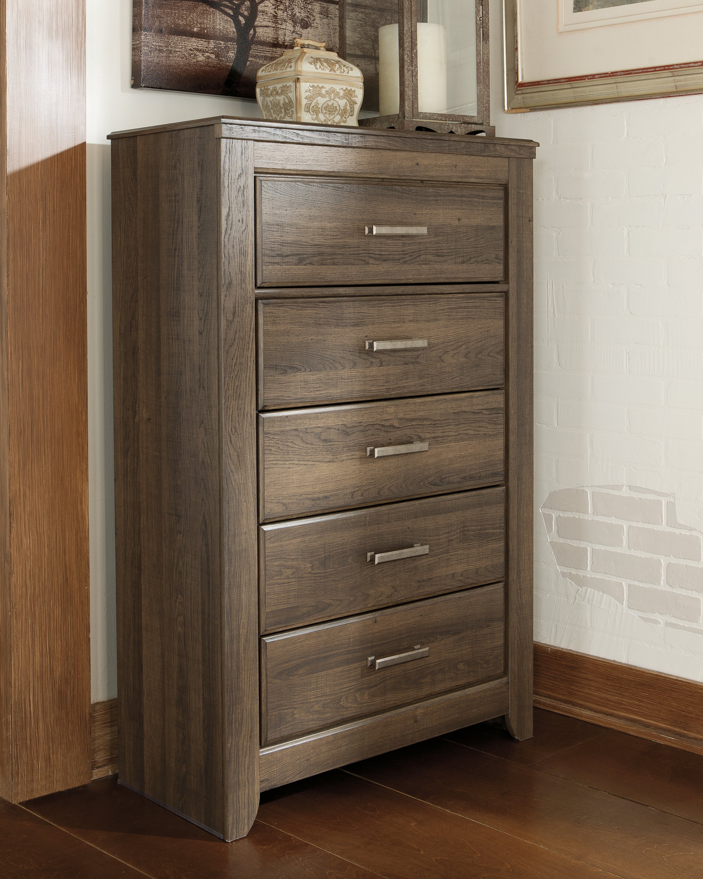 Furniture City Laplace - Ashley Furniture - Juararo Bedroom - Five Drawer Chest - B251-46