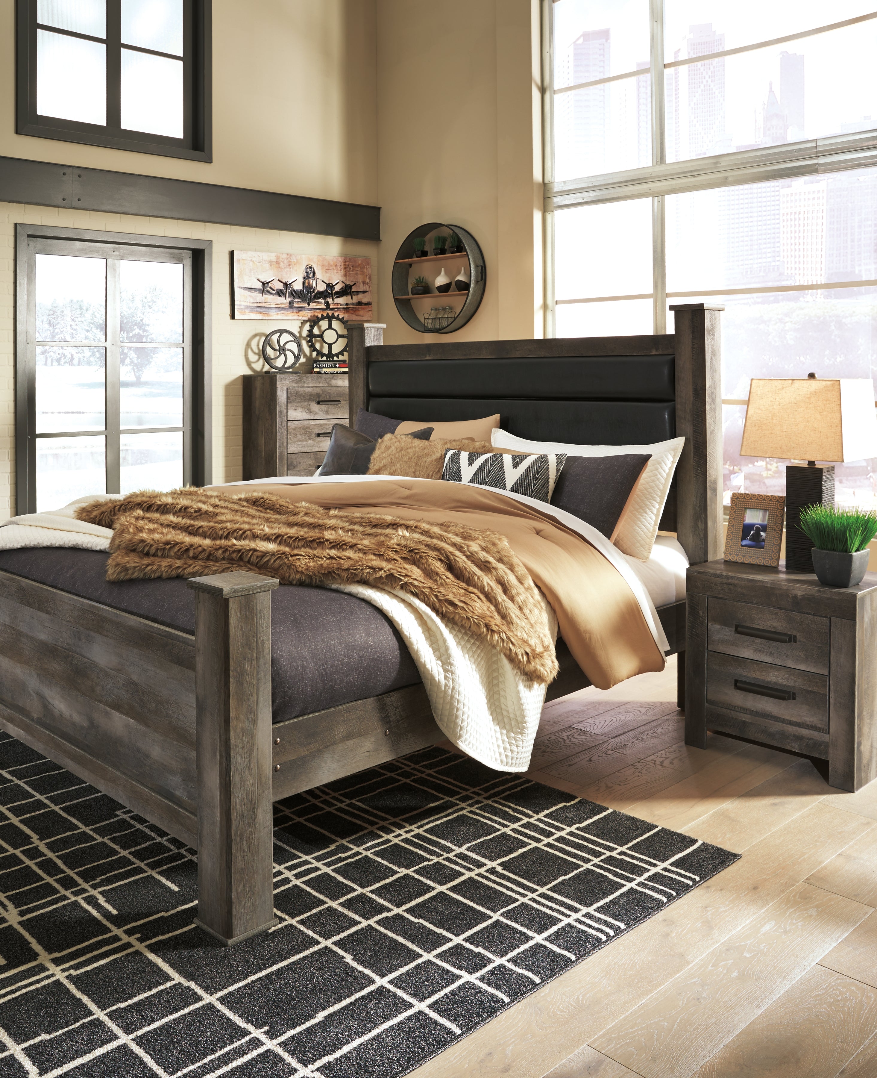 Furniture City Laplace - Ashley Furniture - Wynnlow Bedroom - King Poster Bed / Gray - B440B6