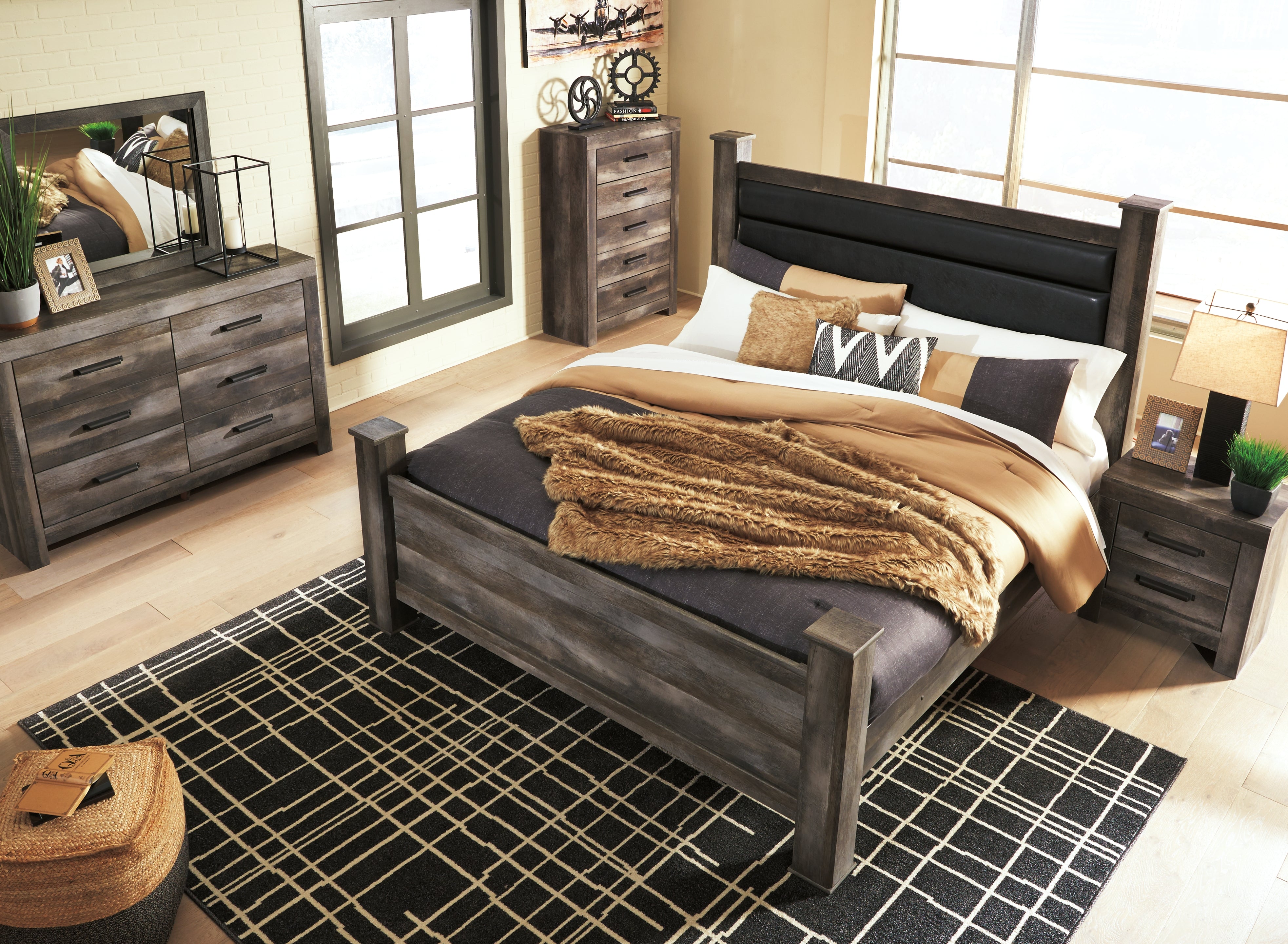 Furniture City Laplace - Ashley Furniture - Wynnlow Bedroom - King Poster Bed / Gray - B440B6