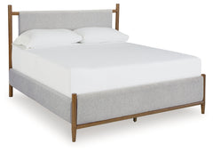 Lyncott Bedroom