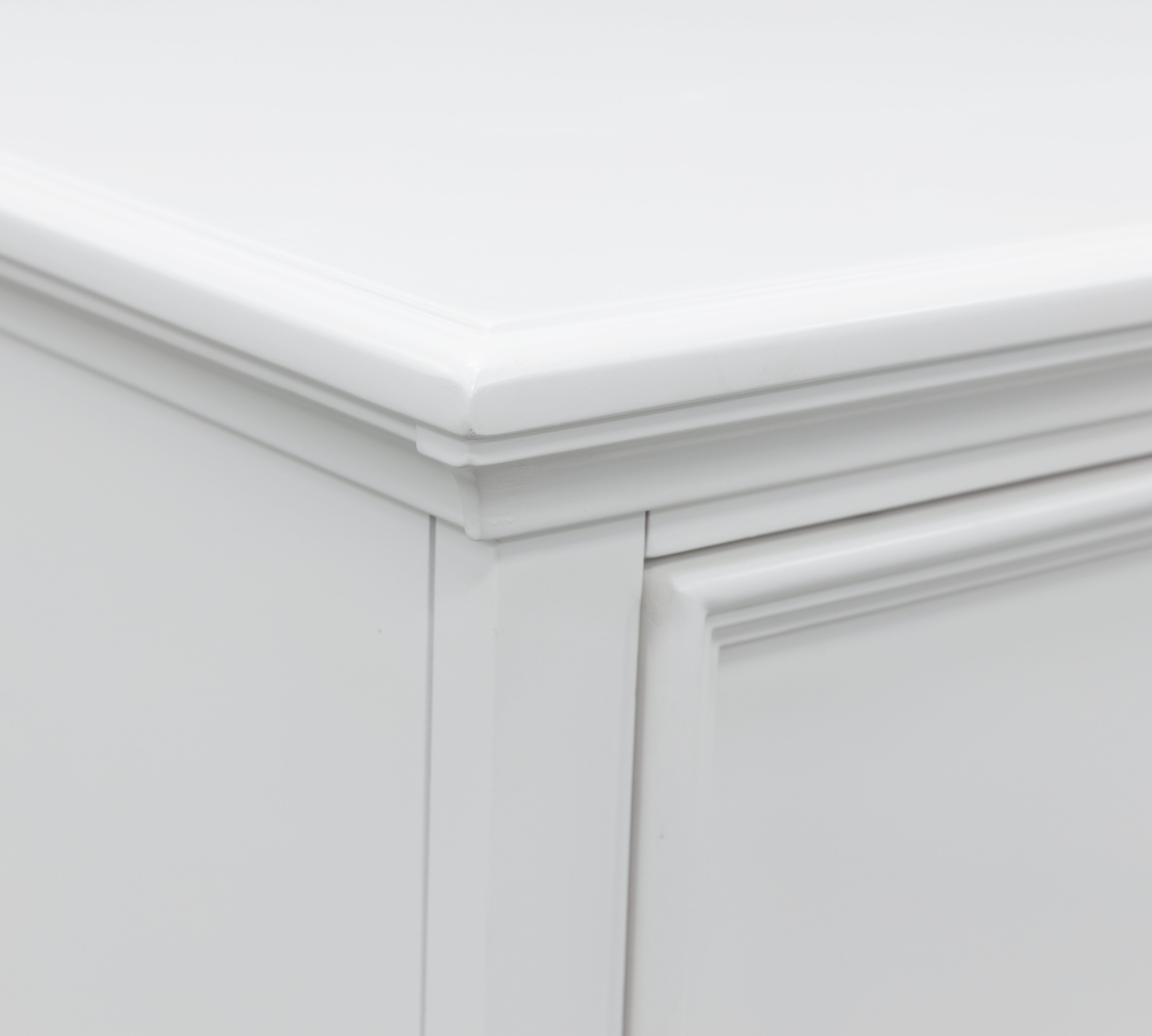 Furniture City Laplace - Ashley Furniture - Fortman Bedroom - Five Drawer Chest / White - B680-46