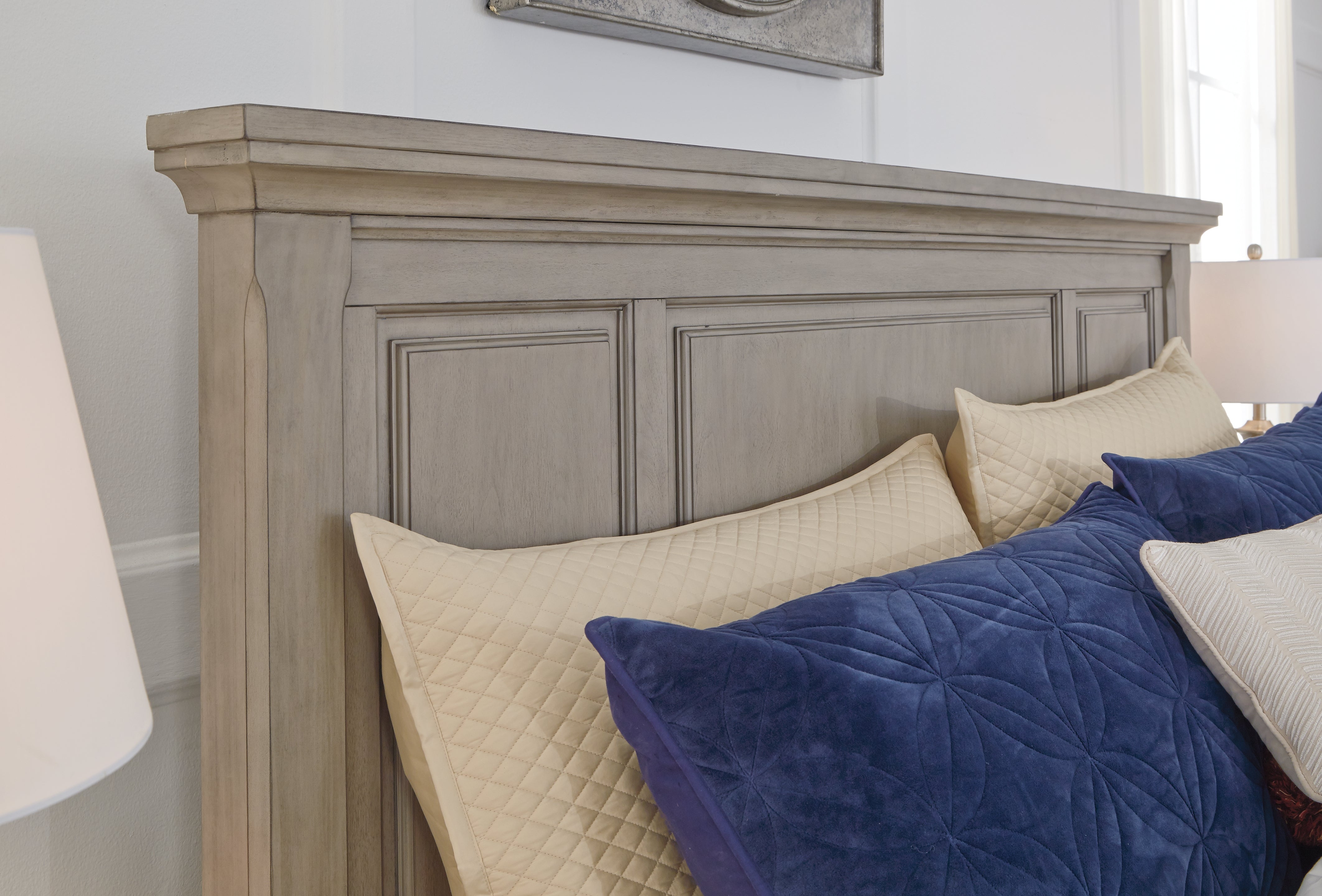 Furniture City Laplace - Ashley Furniture - Lettner Bedroom - California King Sleigh Bed / Light Gray - B733B36