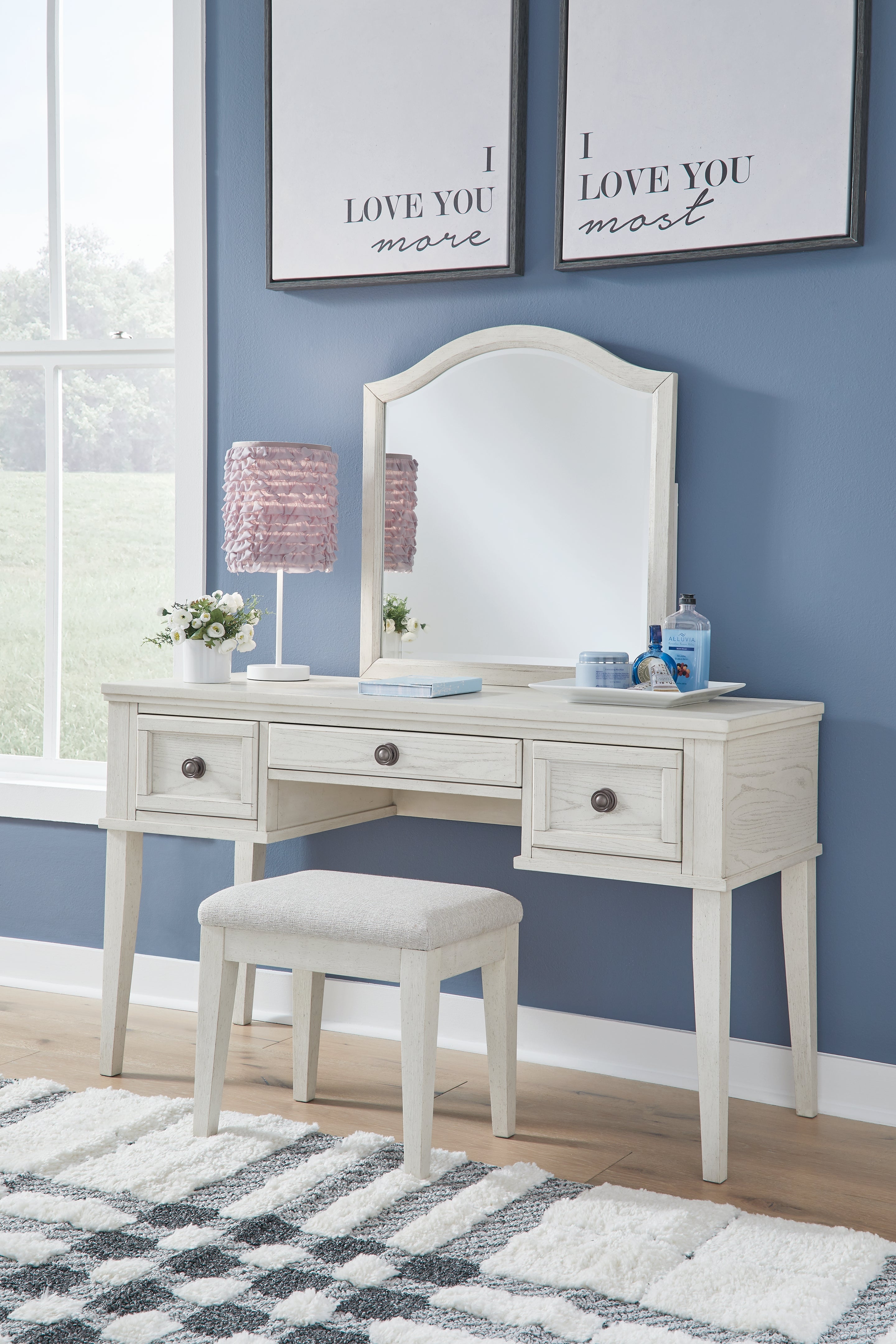 Furniture City Laplace - Ashley Furniture - Robbinsdale Mirrored Vanity with Bench - Mirrored Vanity with Bench / Antique White - B742B11