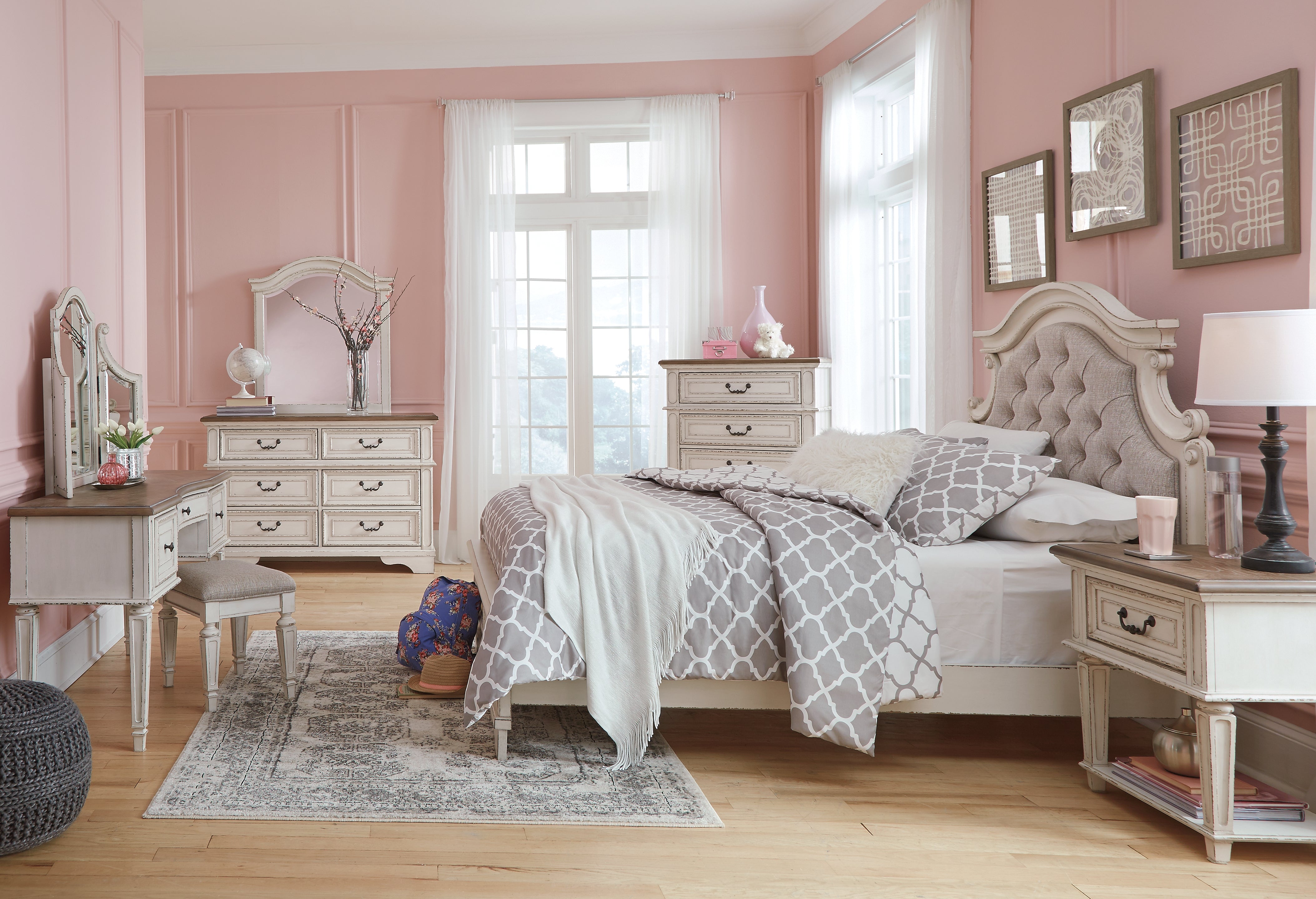 Furniture City Laplace - Ashley Furniture - Realyn Bedroom - Full Panel Bed / Chipped White - B743B14