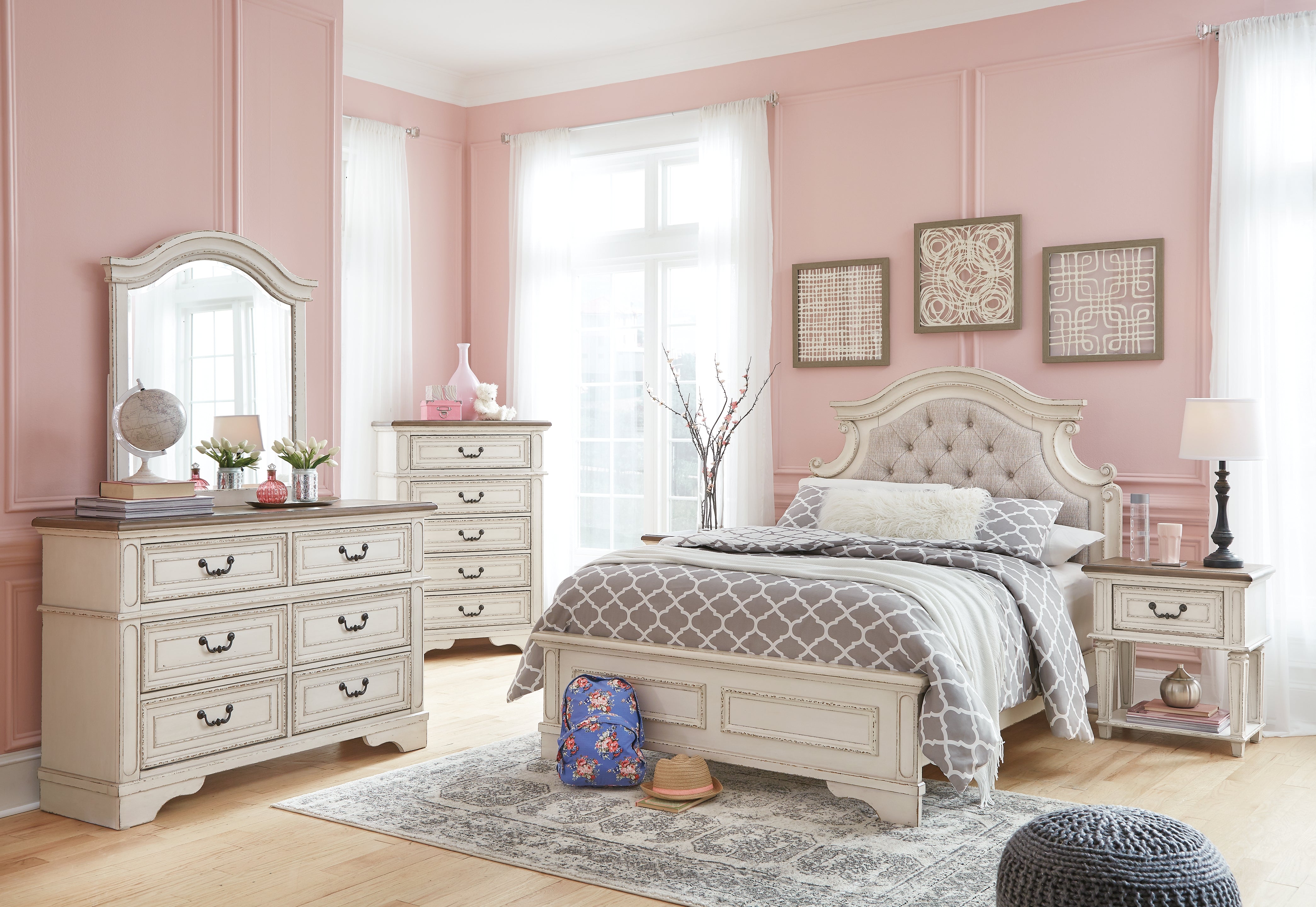 Furniture City Laplace - Ashley Furniture - Realyn Bedroom - Full Panel Bed / Chipped White - B743B14