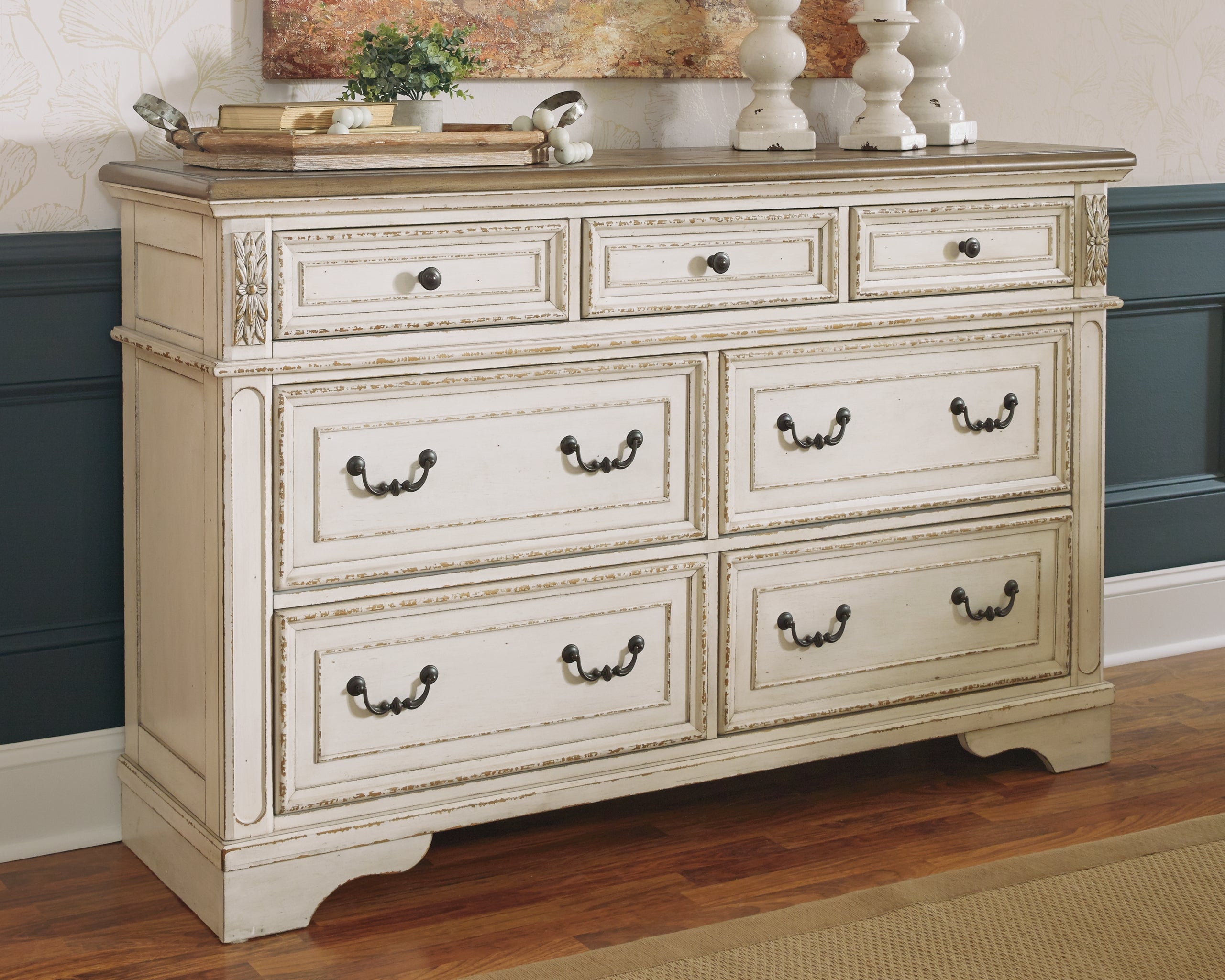 Furniture City Laplace - Ashley Furniture - Realyn Bedroom - Dresser / Two-tone - B743-31