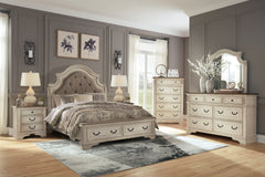 Furniture City Laplace - Ashley Furniture - Realyn Queen Upholstered Storage Bed - Queen Upholstered Storage Bed - B743B18