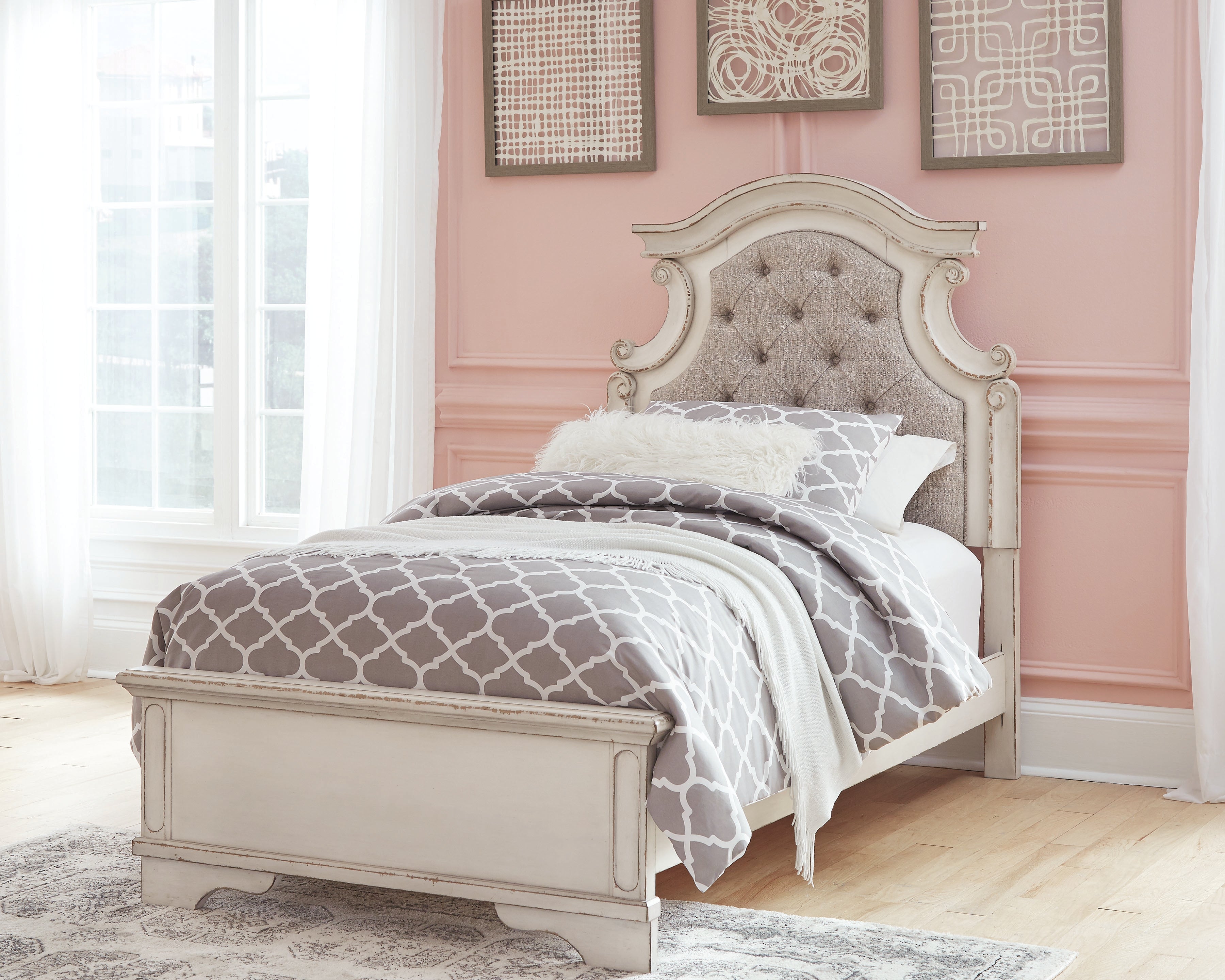 Furniture City Laplace - Ashley Furniture - Realyn Bedroom - Twin Panel Bed / Chipped White - B743B13