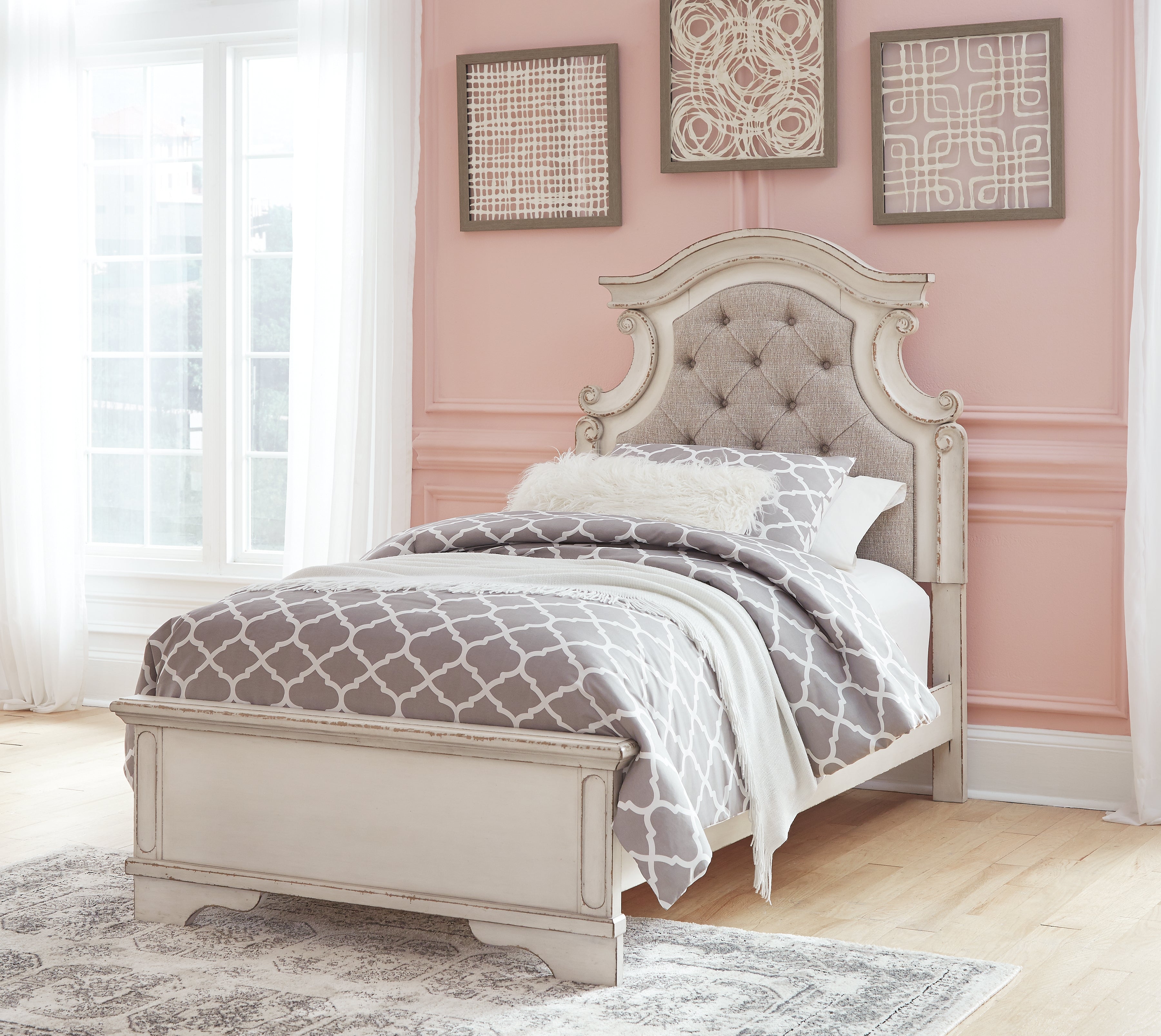 Furniture City Laplace - Ashley Furniture - Realyn Bedroom - Twin Panel Bed / Chipped White - B743B13