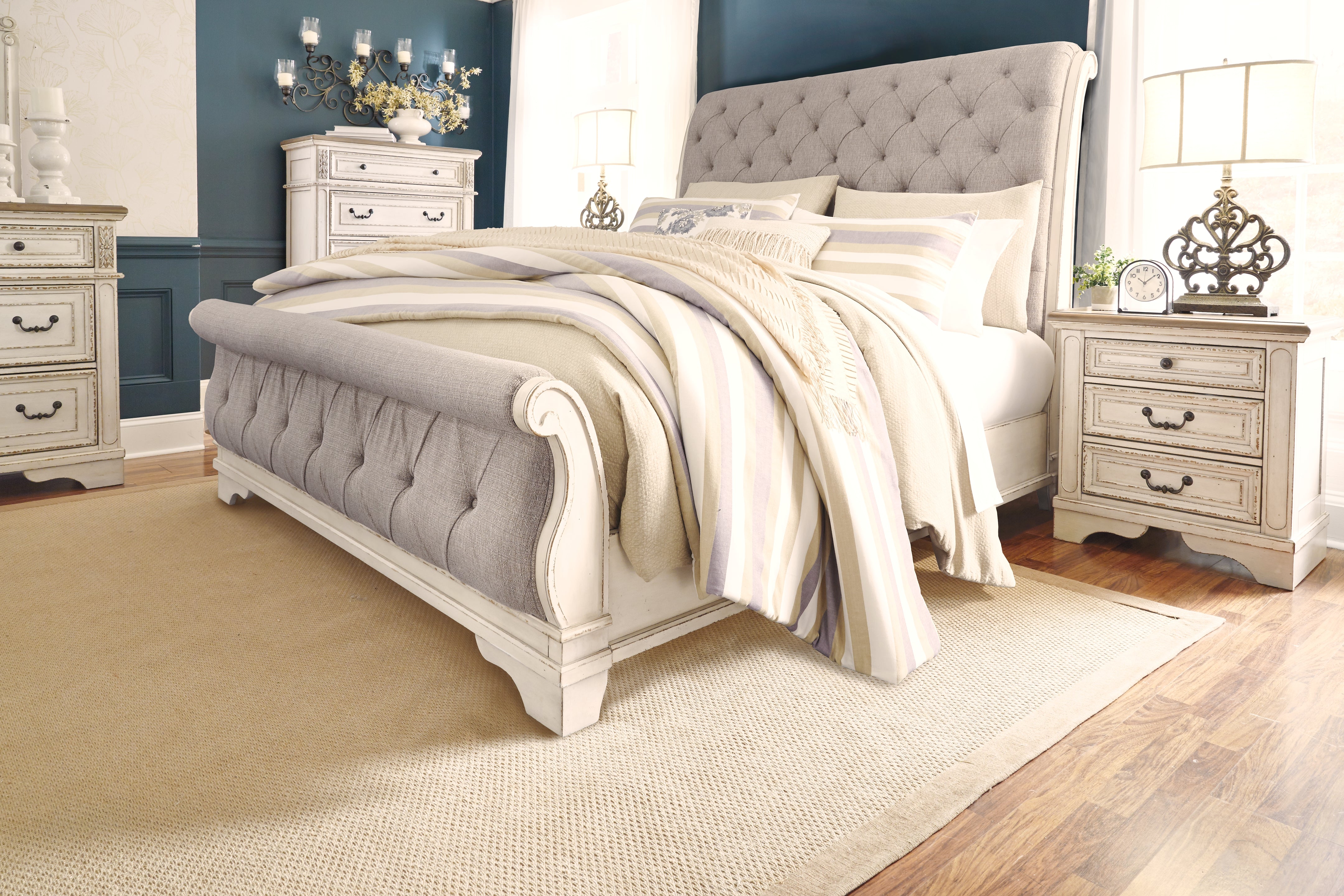 Furniture City Laplace - Ashley Furniture - Realyn Bedroom - King Sleigh Bed / Chipped White - B743B11