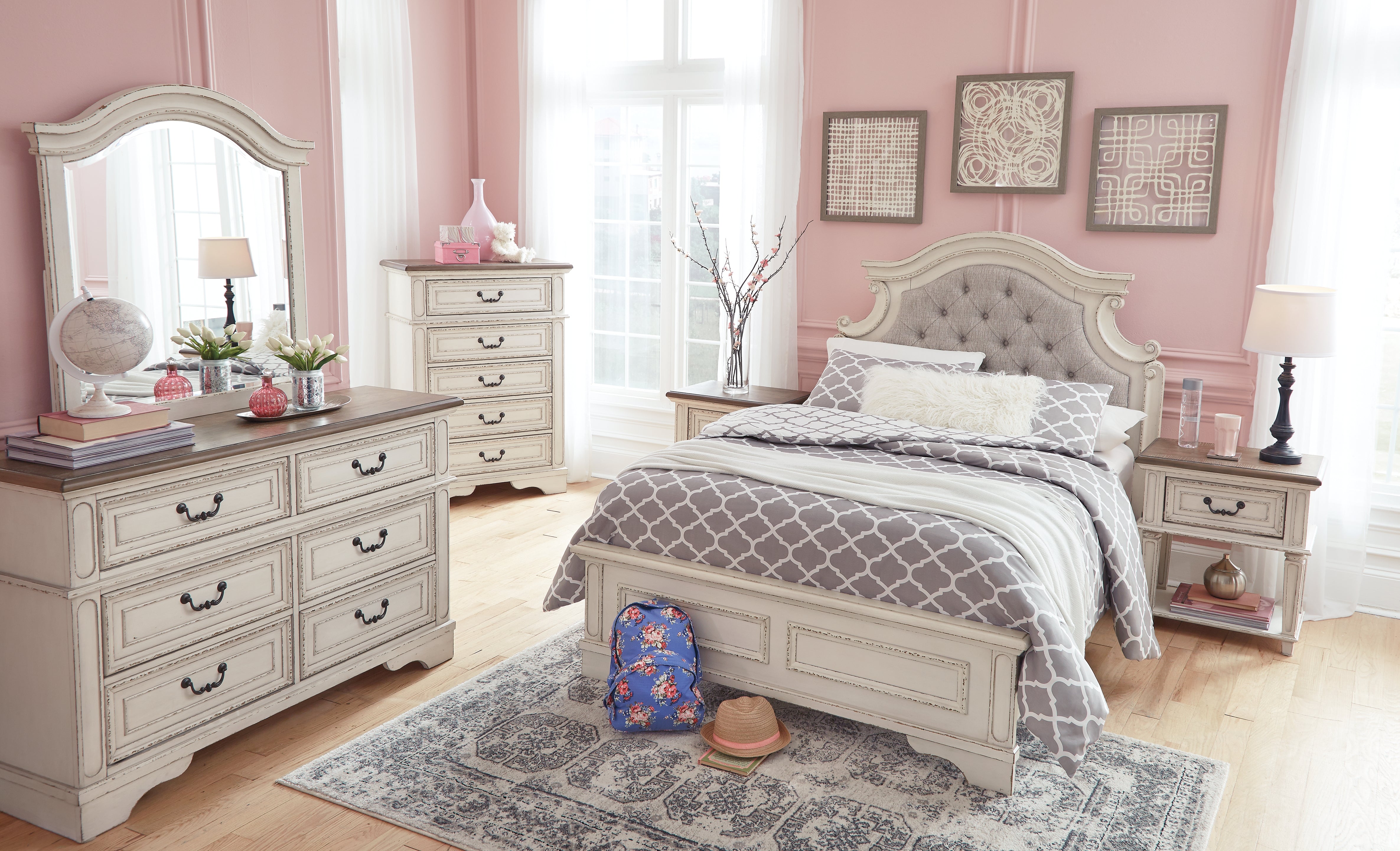 Furniture City Laplace - Ashley Furniture - Realyn Bedroom - Full Panel Bed / Chipped White - B743B14