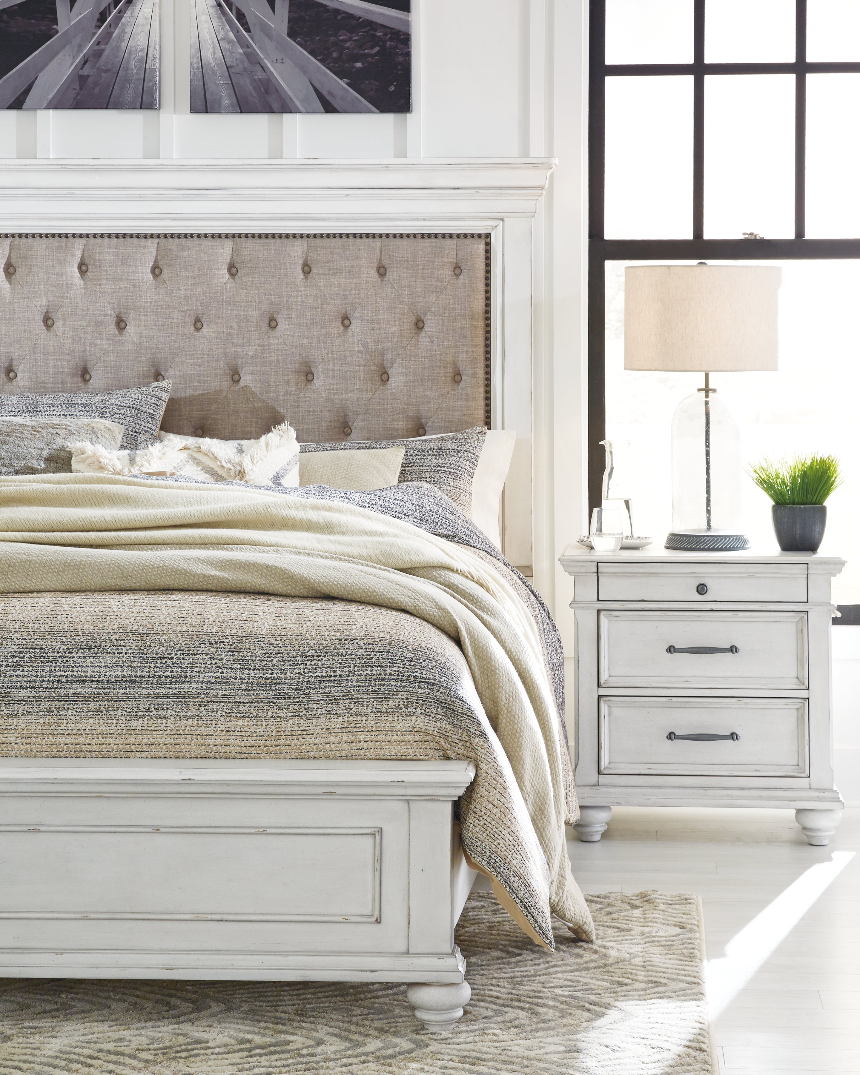 Furniture City Laplace - Ashley Furniture - Kanwyn Bedroom - King Panel Bed / Whitewash - B777B10