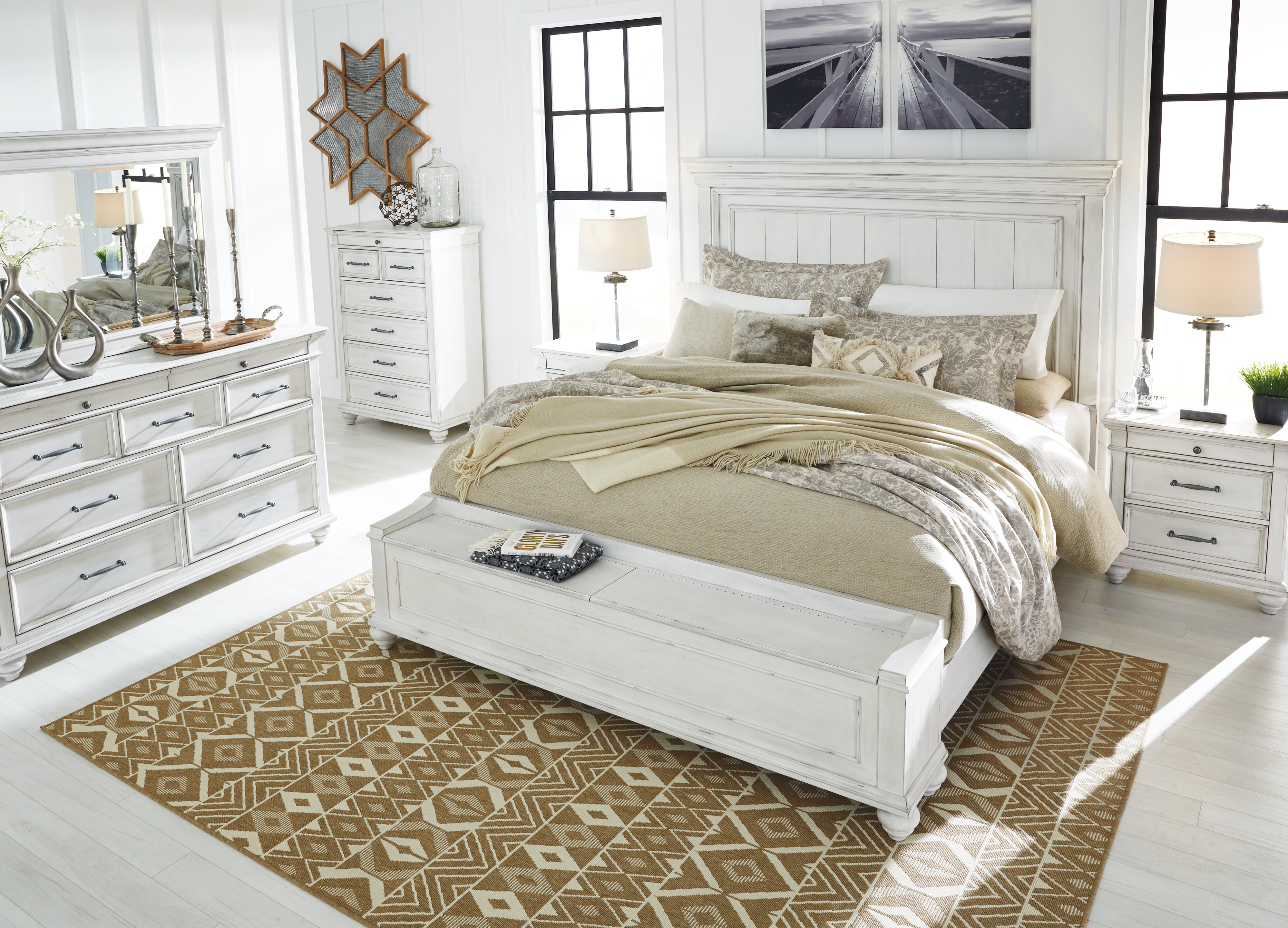 Furniture City Laplace - Ashley Furniture - Kanwyn Bedroom - Queen Panel Bed with Storage Bench / Whitewash - B777B6