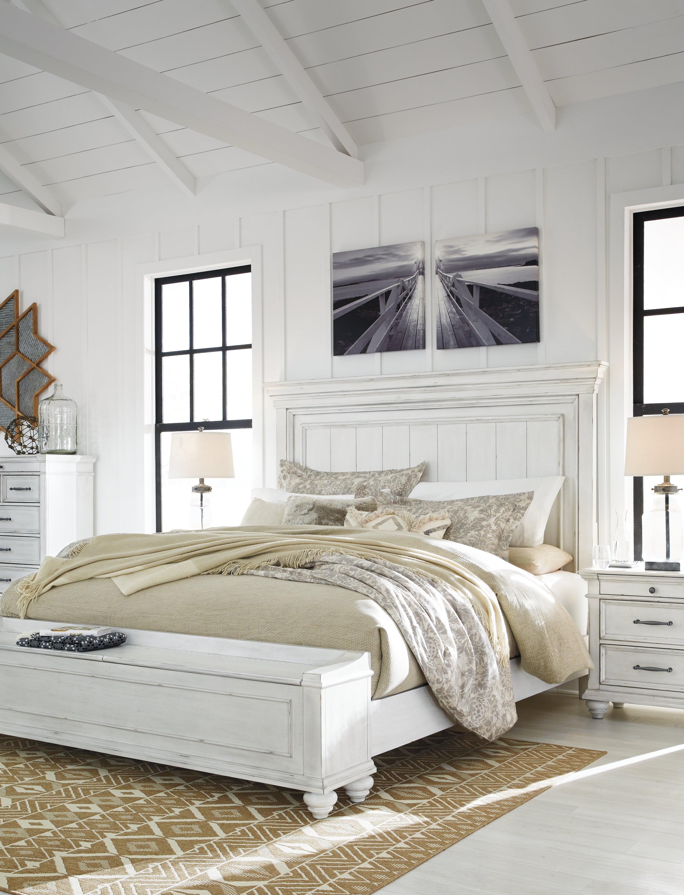 Furniture City Laplace - Ashley Furniture - Kanwyn Bedroom - California King Panel Bed with Storage Bench / Whitewash - B777B12