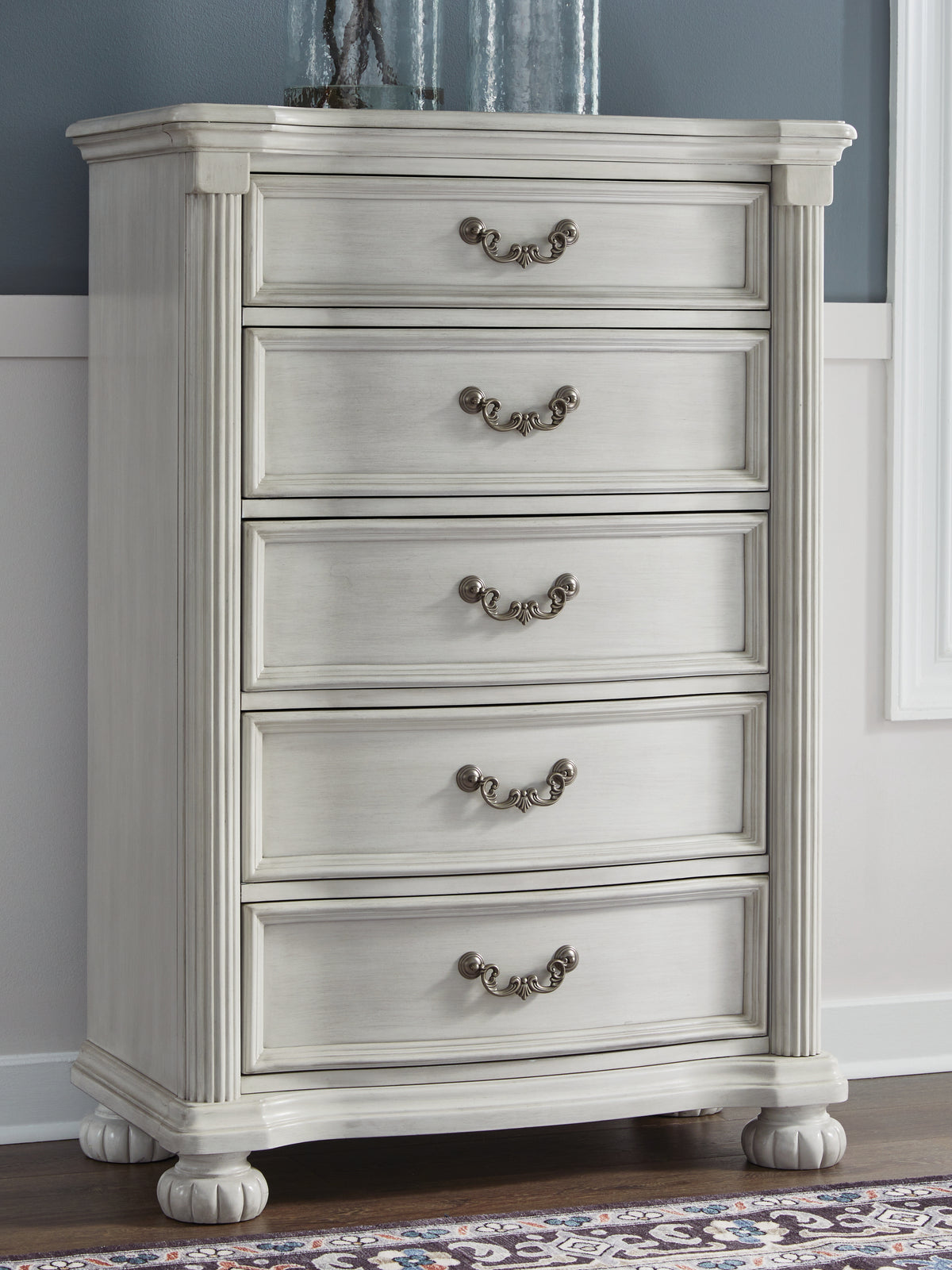 Furniture City Laplace - Ashley Furniture - Montelaine Bedroom - Five Drawer Chest - B795-46