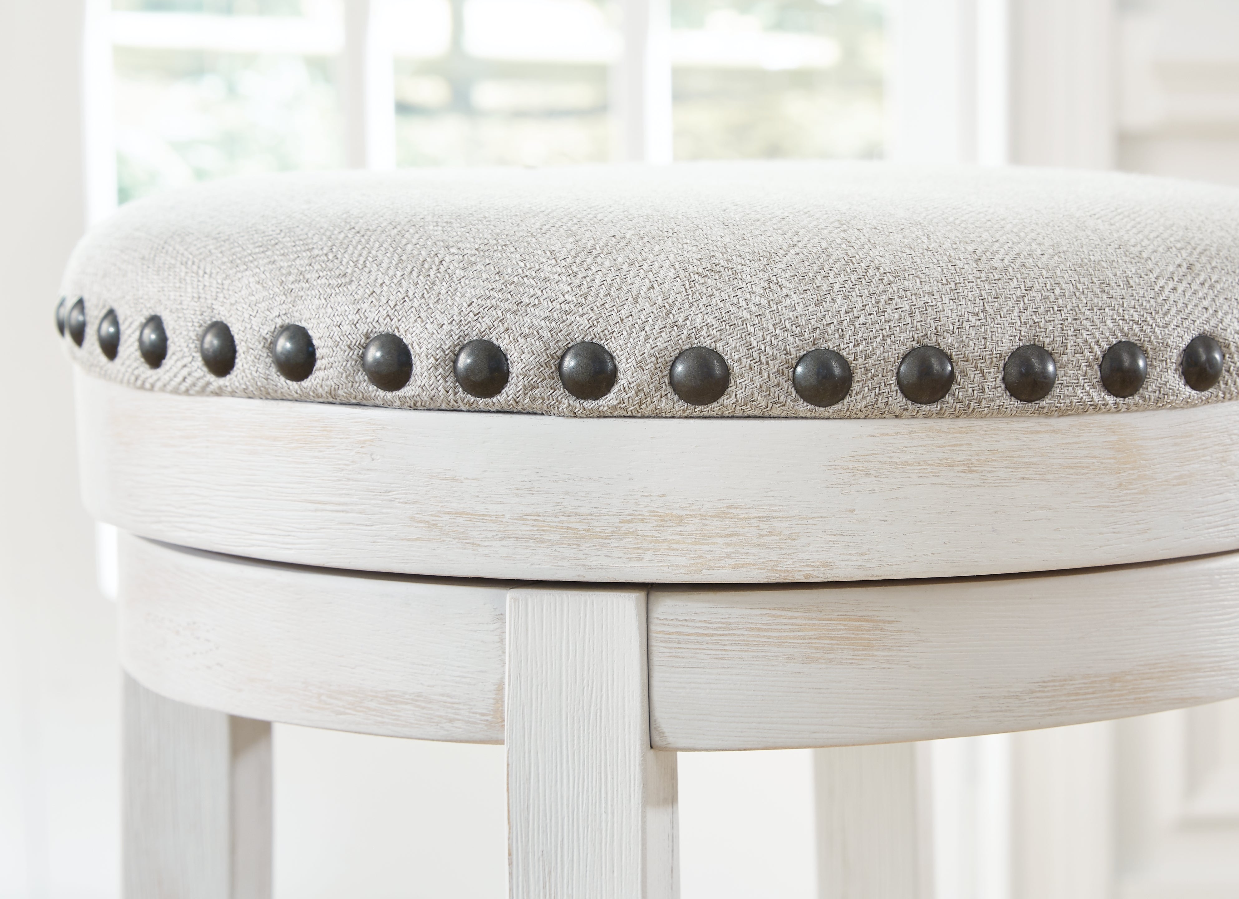 Furniture City Laplace - Ashley Furniture - Valebeck Dining Room - UPH Swivel Stool (1/CN) / White/Black - D546-324