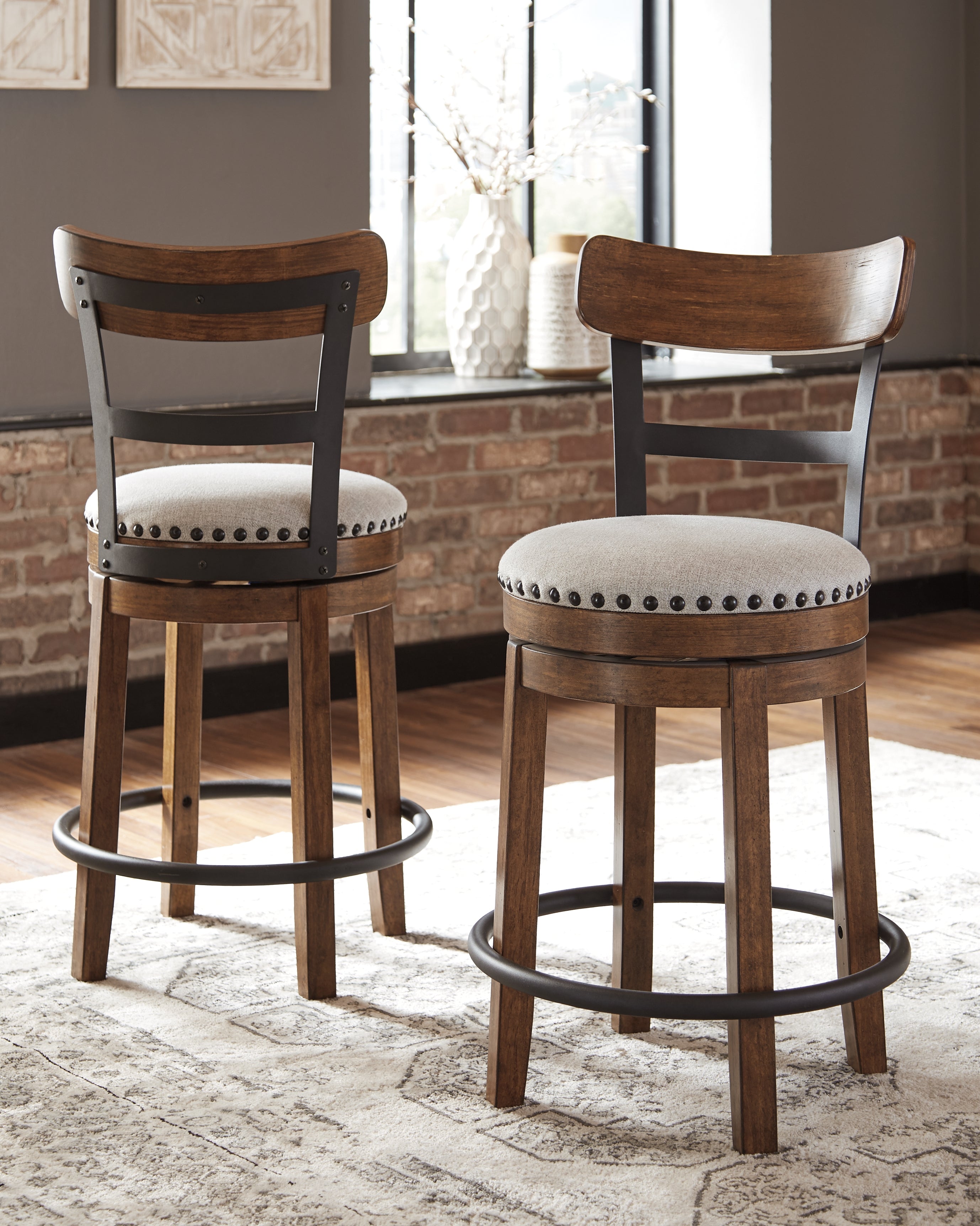 Furniture City Laplace - Ashley Furniture - Valebeck Dining Room - UPH Swivel Barstool (1/CN) / Brown - D546-424