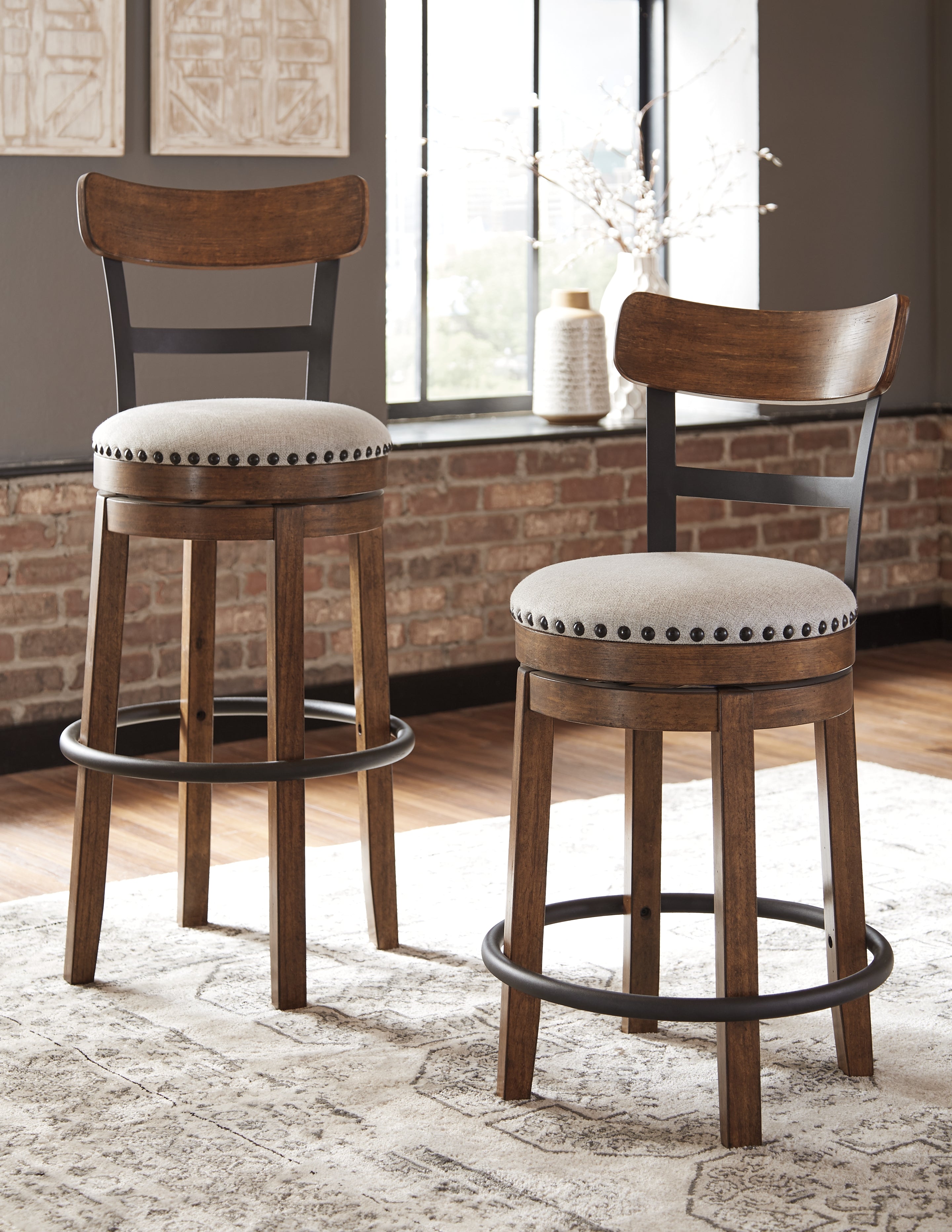 Furniture City Laplace - Ashley Furniture - Valebeck Dining Room - Tall UPH Swivel Barstool(1/CN) / White - D546-430