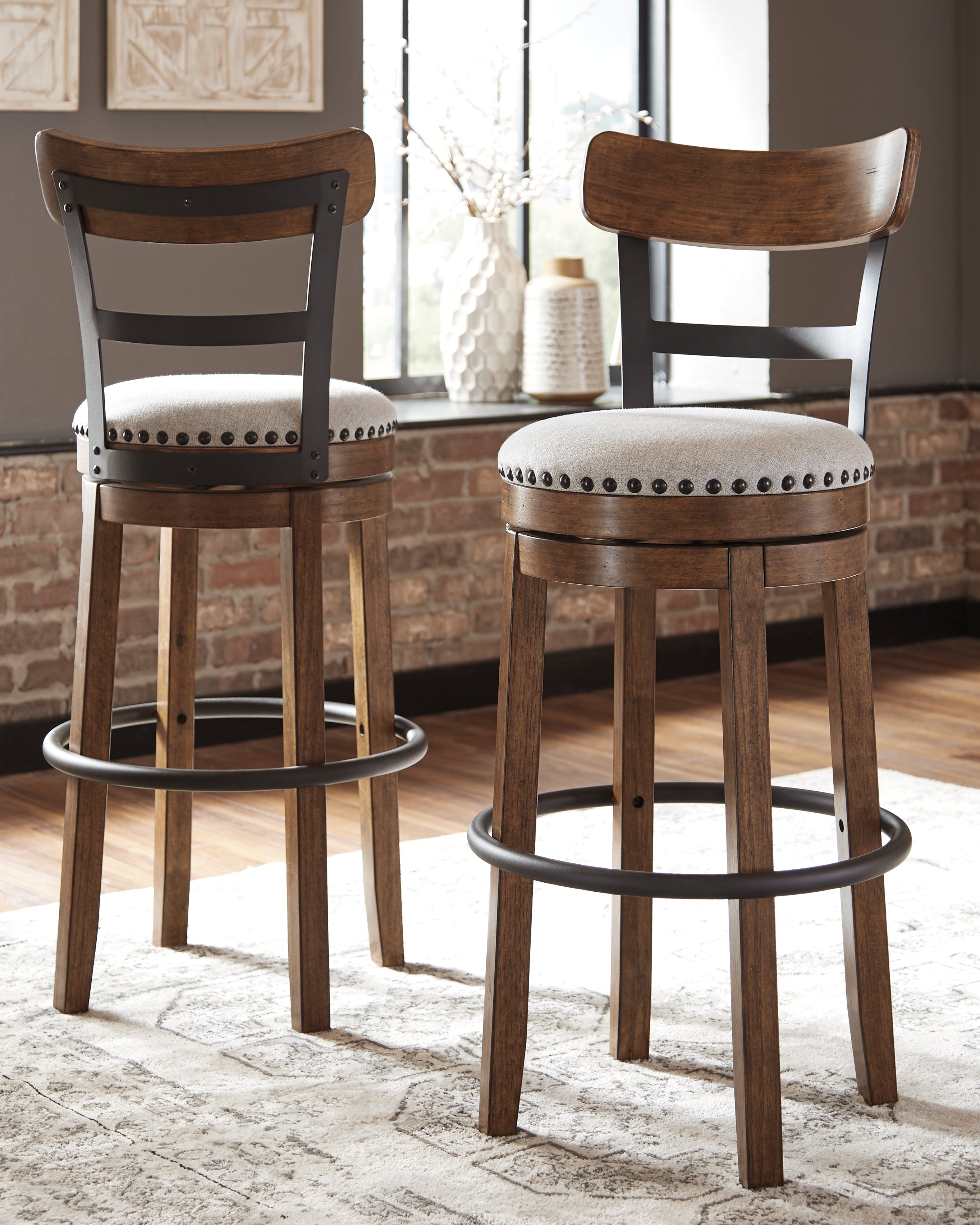 Furniture City Laplace - Ashley Furniture - Valebeck Dining Room - Tall UPH Swivel Barstool(1/CN) / White - D546-430