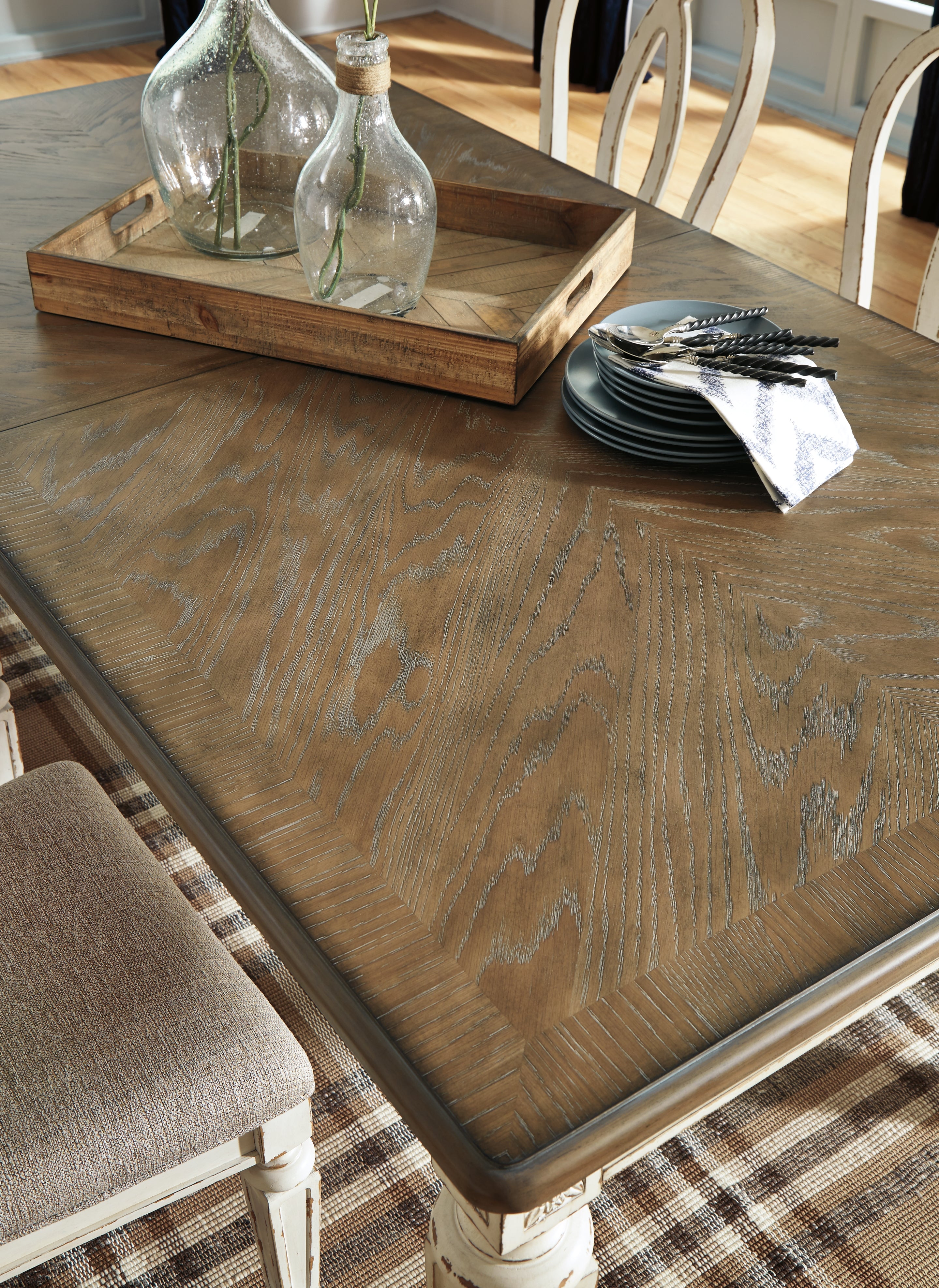 Furniture City Laplace - Ashley Furniture - Realyn Dining Room - RECT Dining Room EXT Table / Chipped White - D743-45