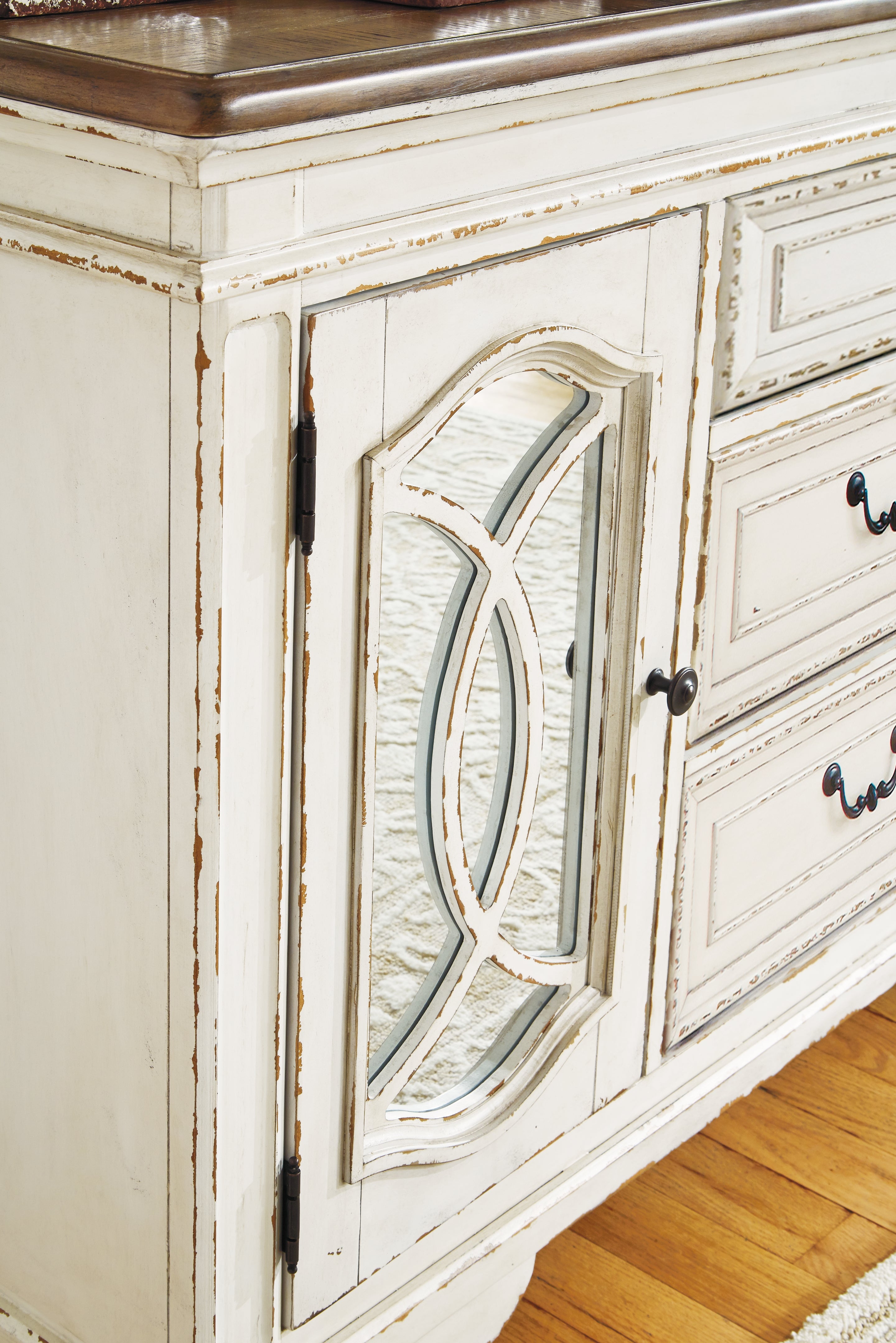 Furniture City Laplace - Ashley Furniture - Realyn Dining Room - Dining Room Server - D743-60