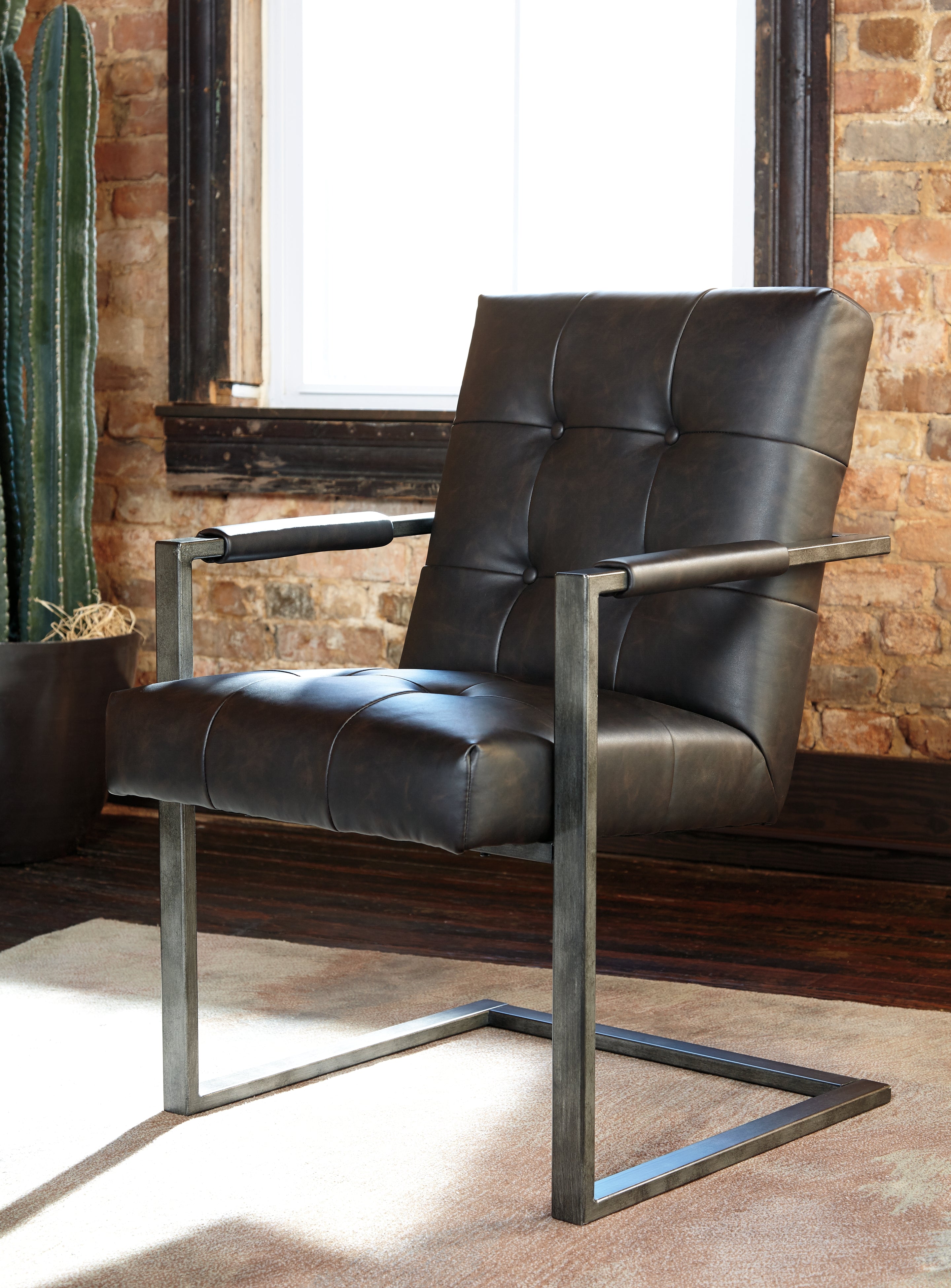 Furniture City Laplace - Ashley Furniture - Starmore Desk Chair - Home Office Desk Chair (Set of 2) / Black - H633-02A