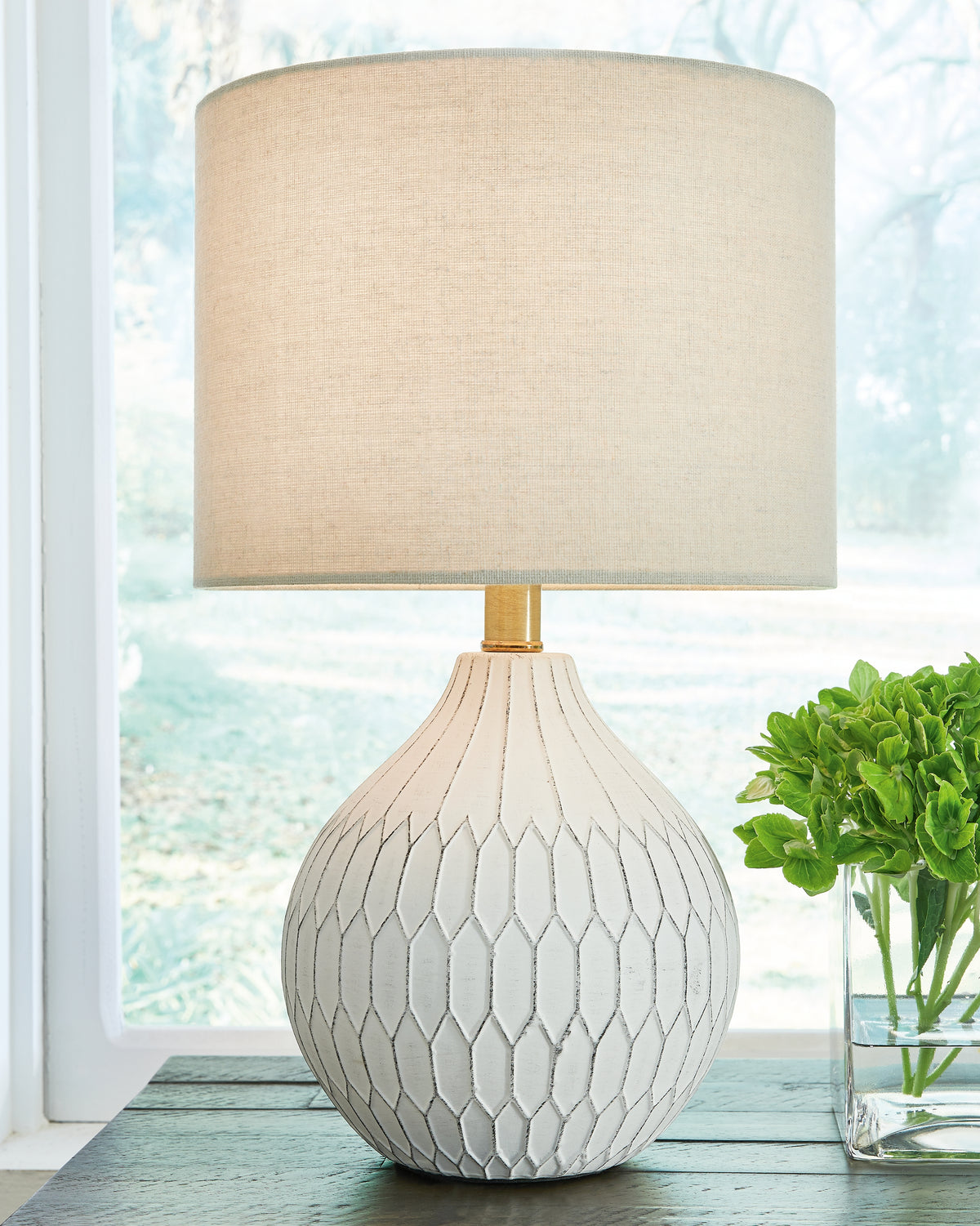 Furniture City Laplace - Ashley Furniture - Wardmont Table Lamp - Ceramic Table Lamp (1/CN) - L180094