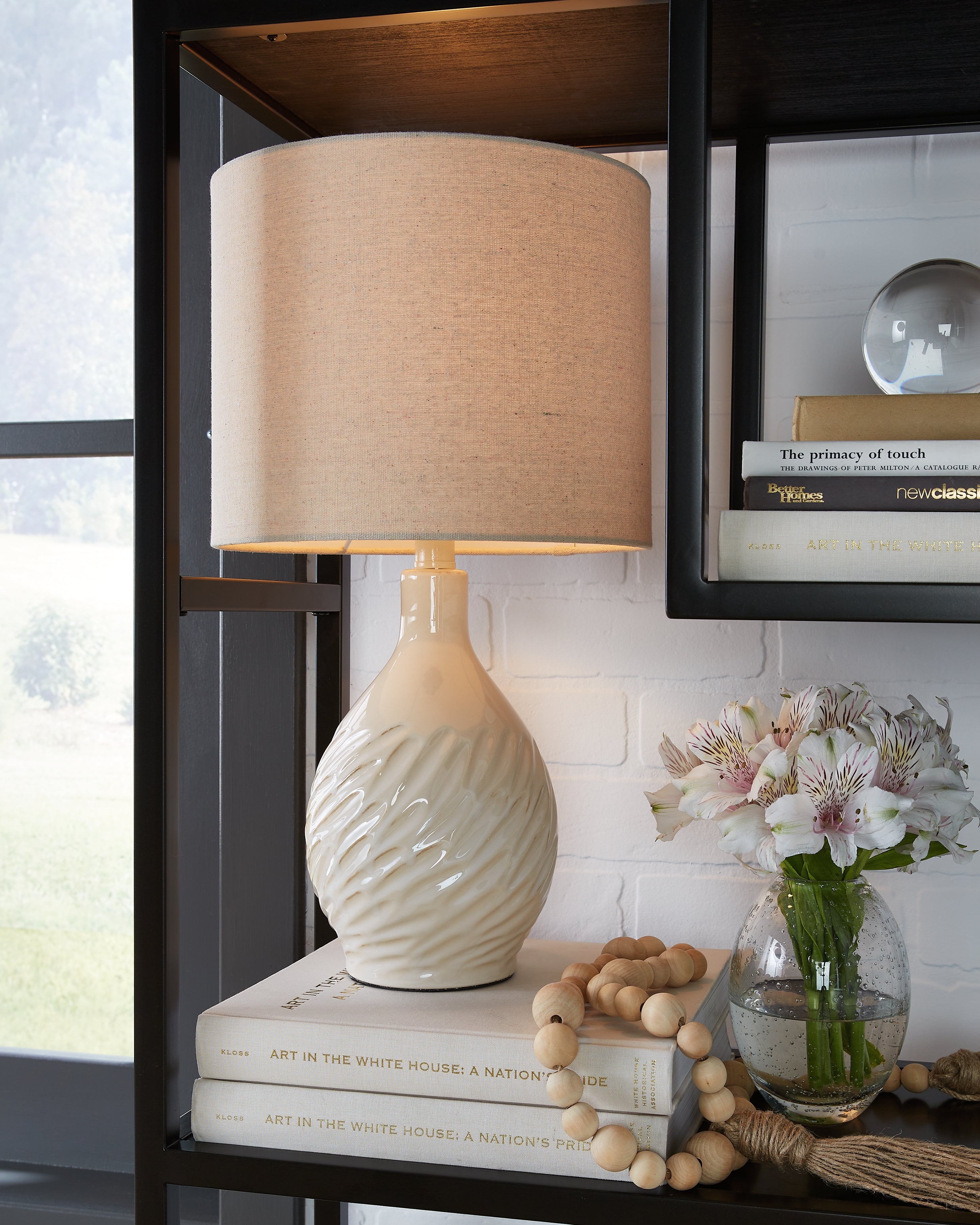 Furniture City Laplace - Ashley Furniture - Garinton Lighting - Ceramic Table Lamp (1/CN) - L180194
