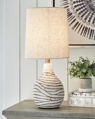 Furniture City Laplace - Ashley Furniture - Aleela Lighting - Metal Table Lamp (1/CN) / White/Gold Finish - L204194