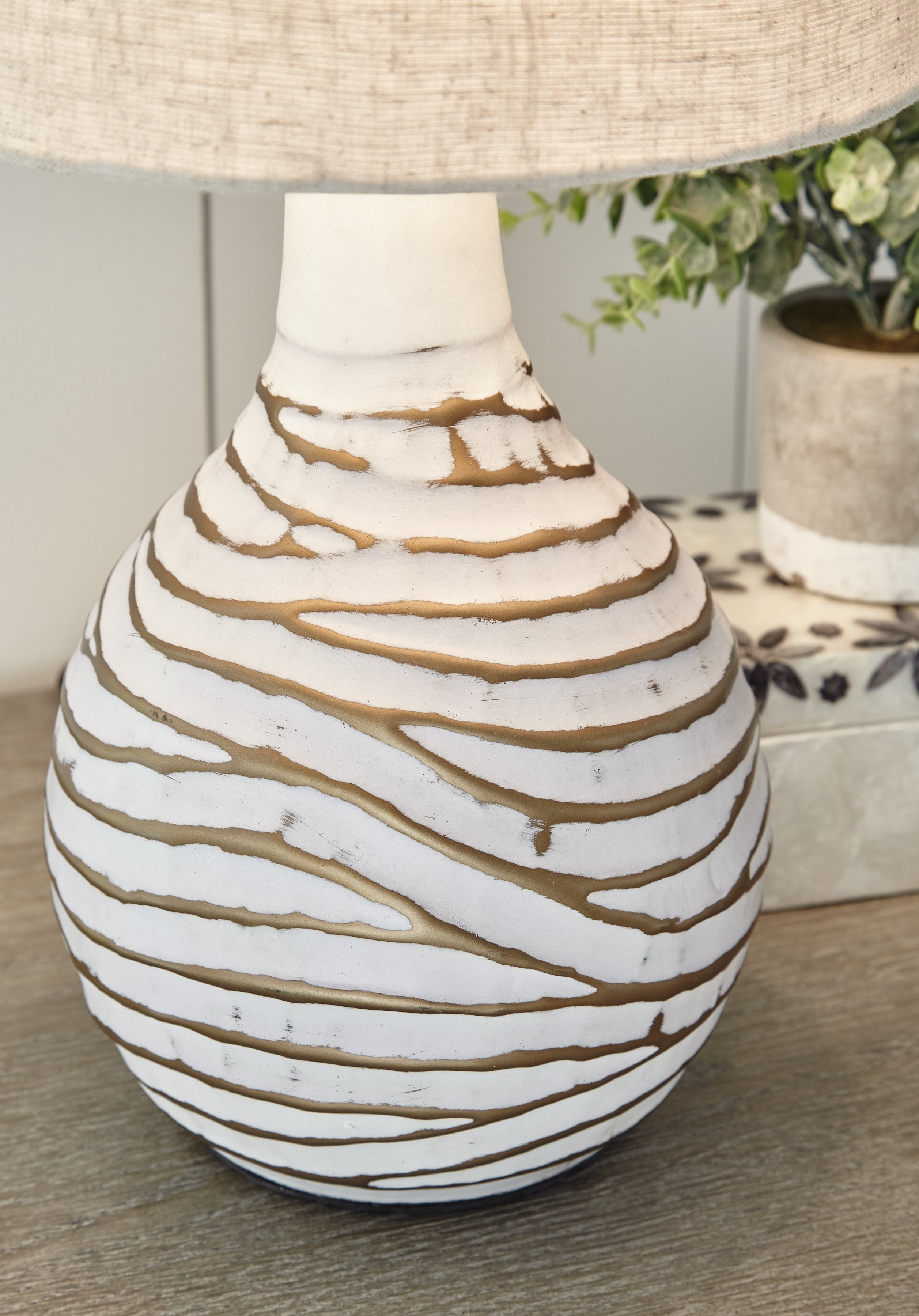 Furniture City Laplace - Ashley Furniture - Aleela Lighting - Metal Table Lamp (1/CN) - L204194