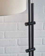 Furniture City Laplace - Ashley Furniture - Baronvale Lighting - Metal Floor Lamp (1/CN) / Black - L206041