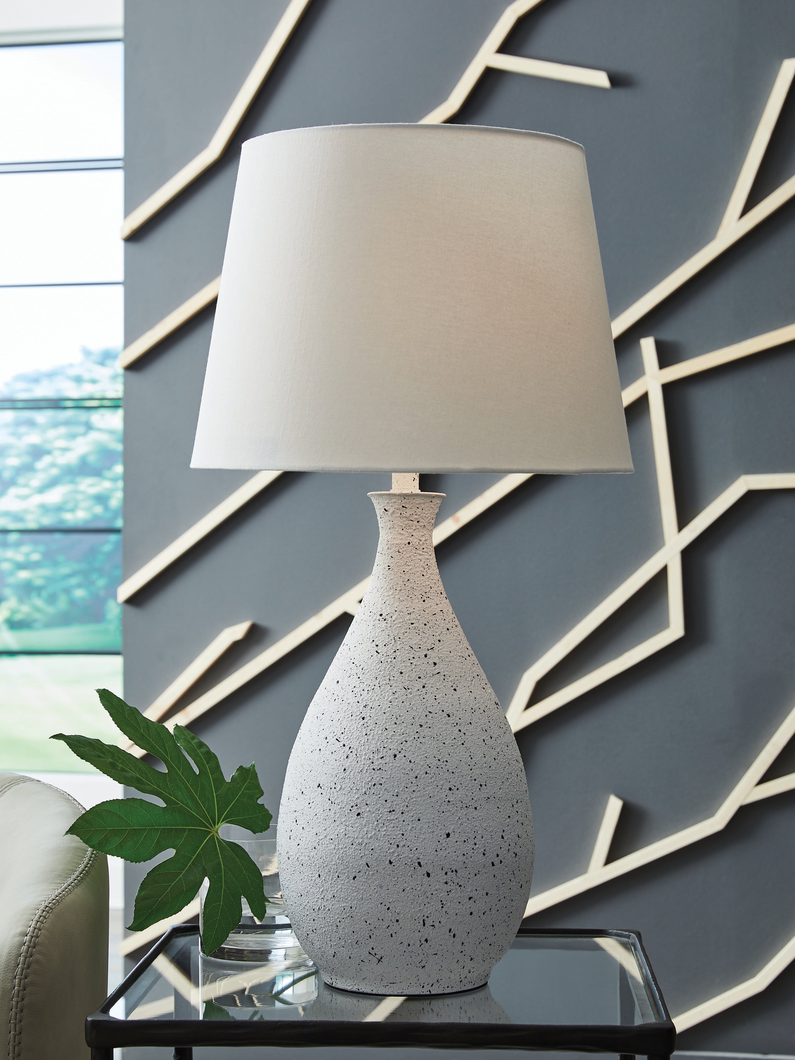 Furniture City Laplace - Ashley Furniture - Wyattford Lighting - Metal Table Lamp (1/CN) - L207614