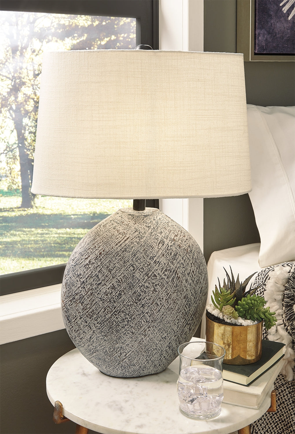 Furniture City Laplace - Ashley Furniture - Harif Table Lamp - Paper Table Lamp (1/CN) - L235624