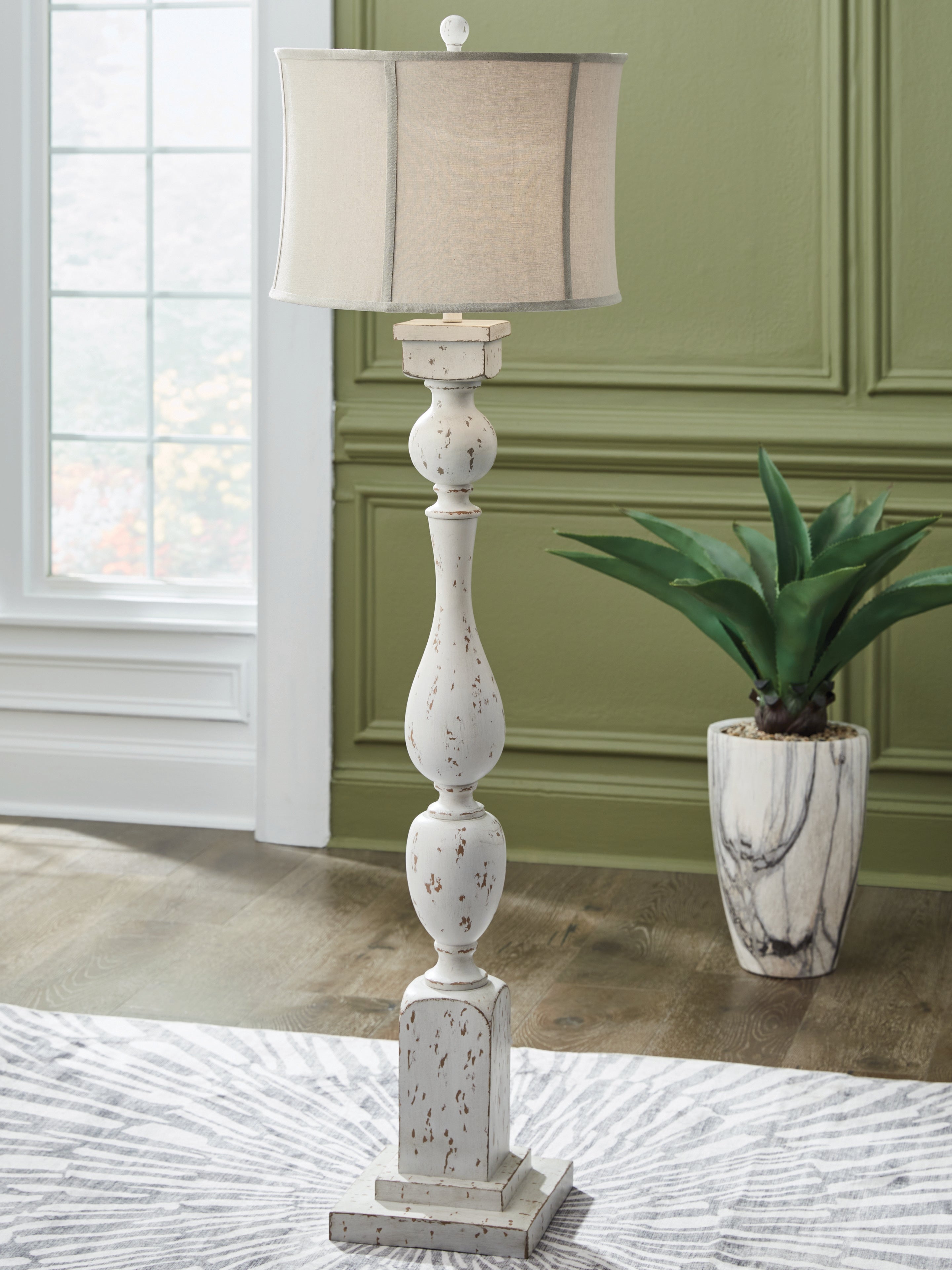 Furniture City Laplace - Ashley Furniture - Madsbrook Lighting - Poly Floor Lamp (1/CN) - L235921