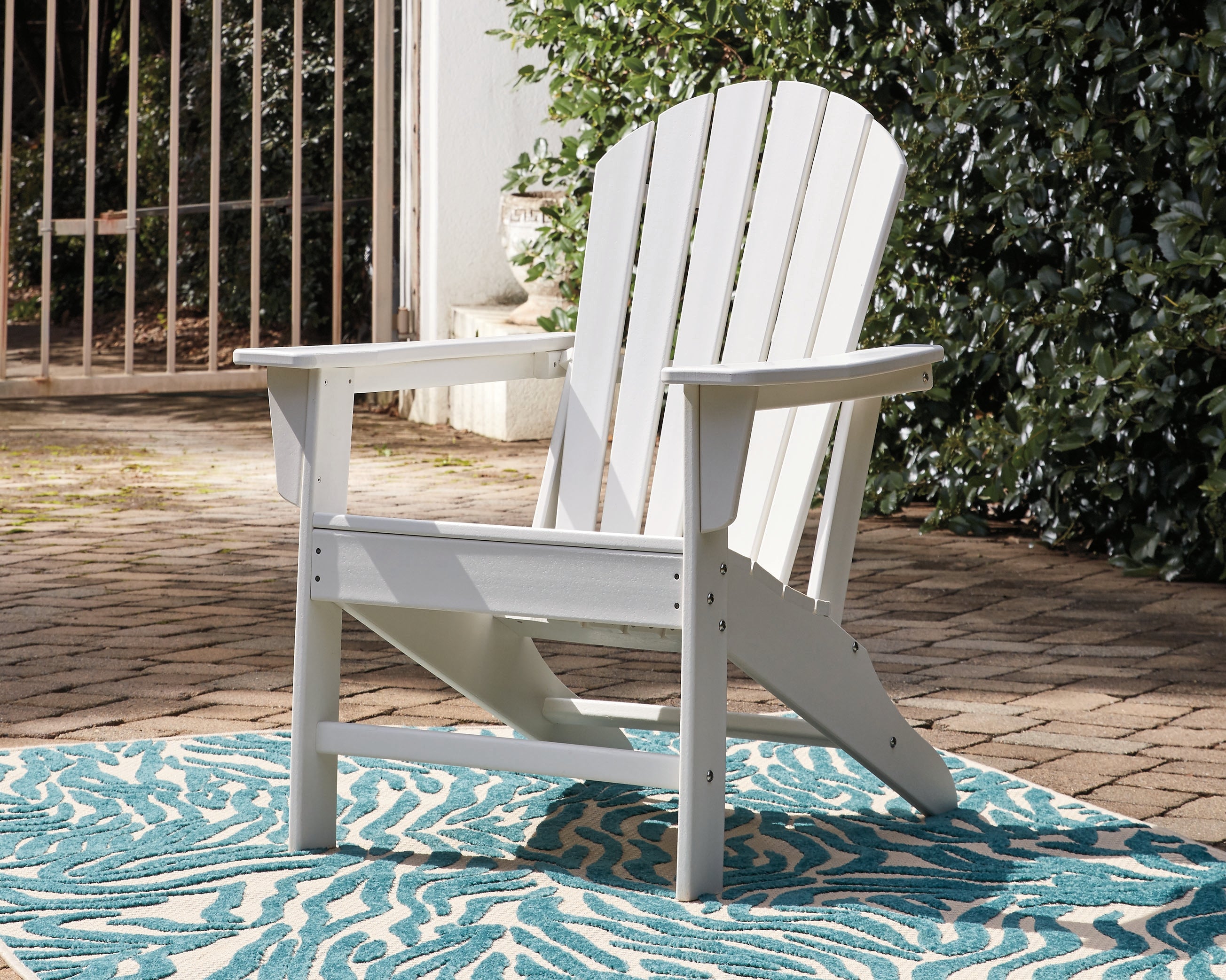 Furniture City Laplace - Ashley Furniture - Sundown Treasure Adirondack Chair - Adirondack Chair / White - P011-898