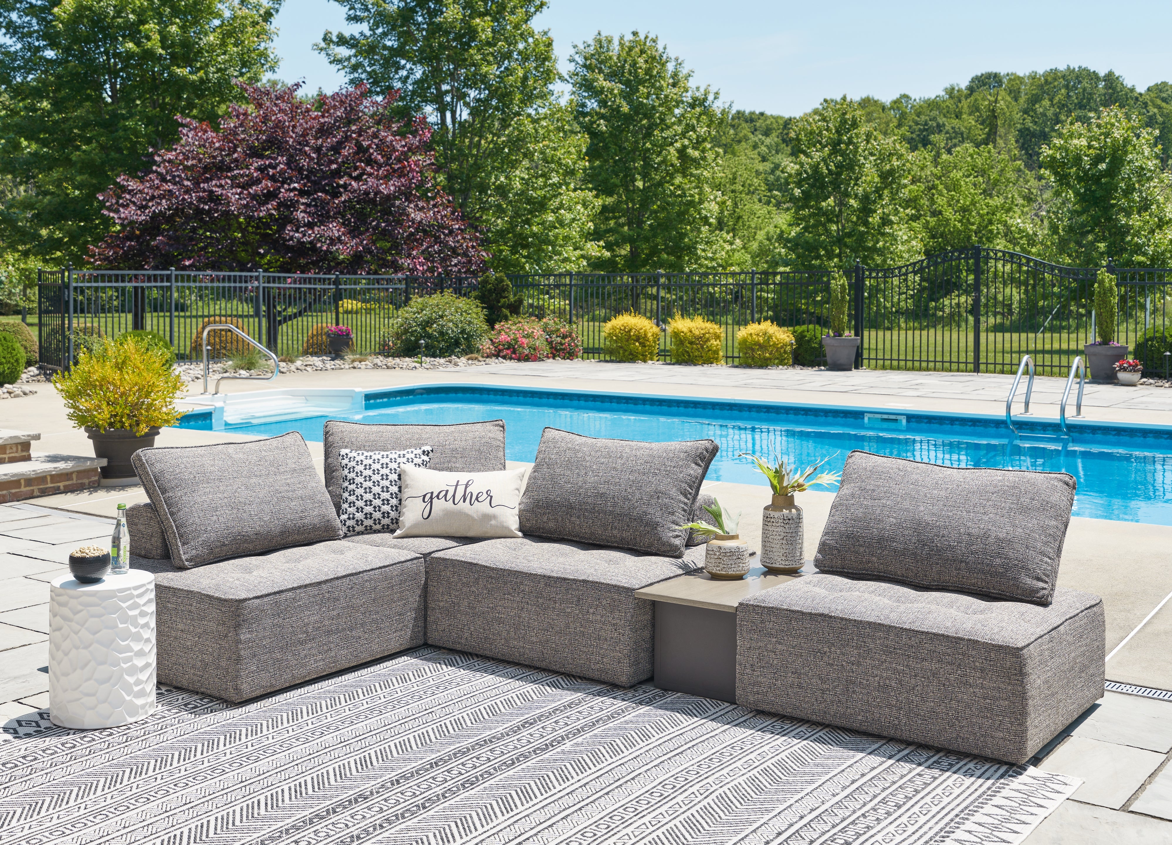 Furniture City Laplace - Ashley Furniture - Bree Zee Outdoor - 5-Piece Outdoor Sectional - P160P5