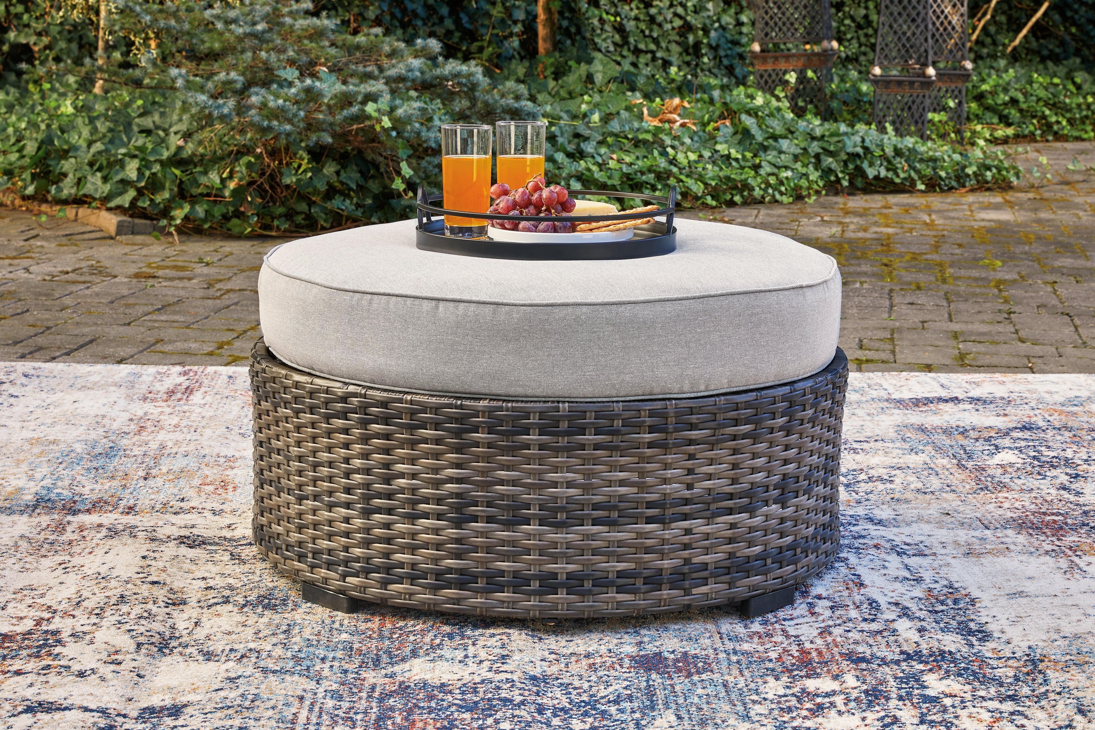 Furniture City Laplace - Ashley Furniture - Harbor Court Outdoor - Ottoman with Cushion / Gray - P459-814