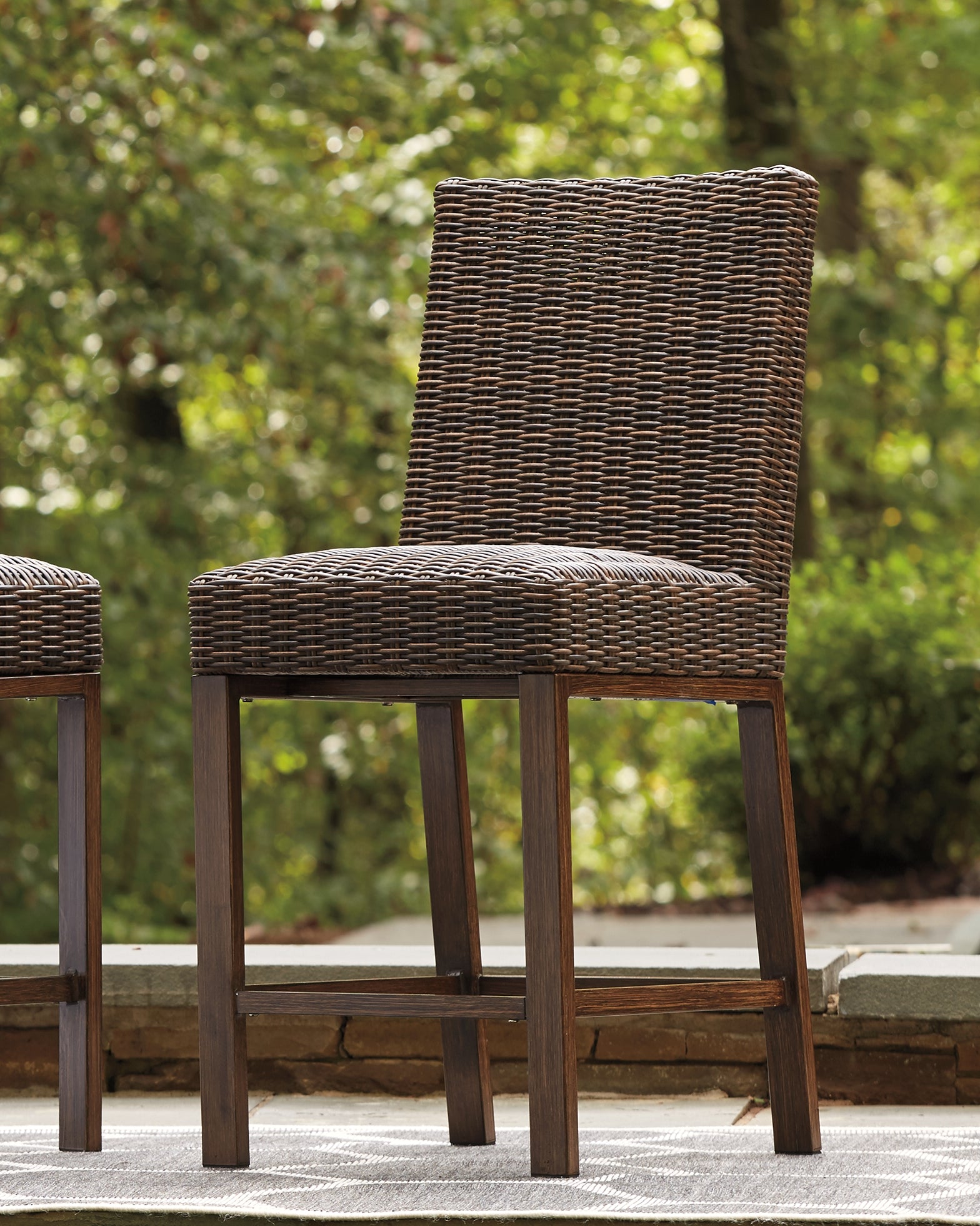 Furniture City Laplace - Ashley Furniture - Paradise Trail Outdoor - Loveseat w/Cushion / Medium Brown - P750-835
