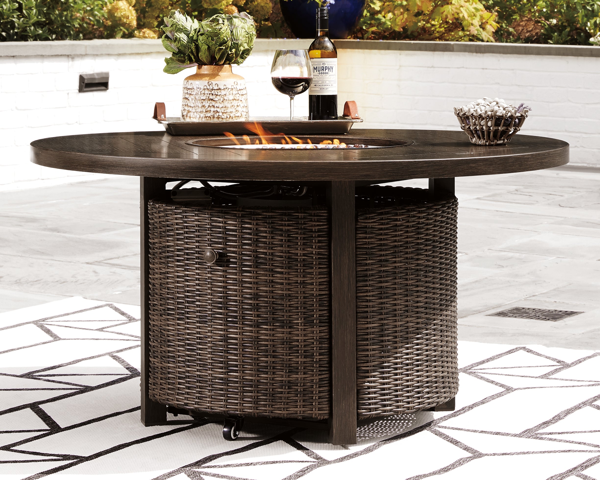 Furniture City Laplace - Ashley Furniture - Paradise Trail Outdoor - Round Fire Pit Table / Medium Brown - P750-776