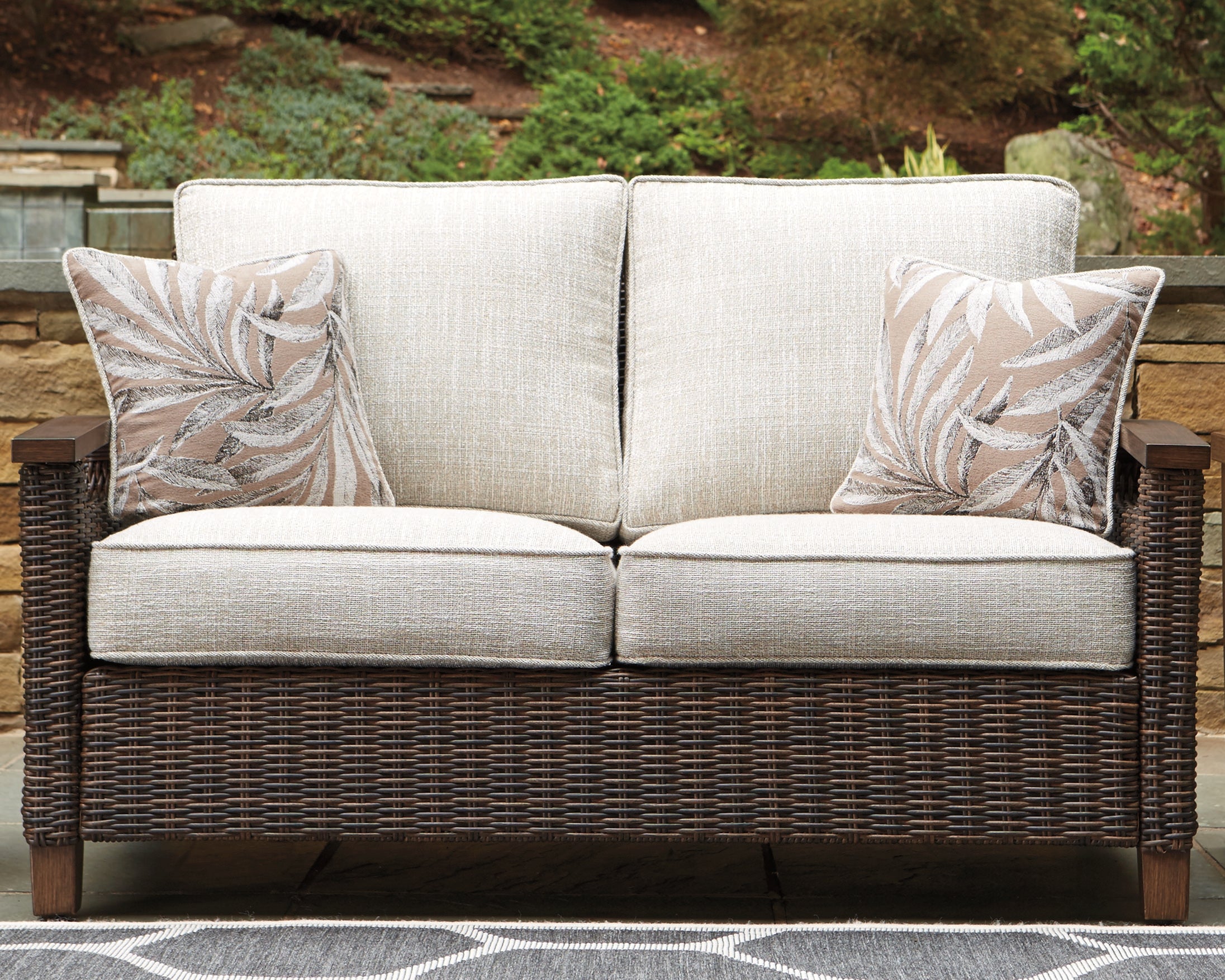 Furniture City Laplace - Ashley Furniture - Paradise Trail Outdoor - Loveseat w/Cushion / Medium Brown - P750-835