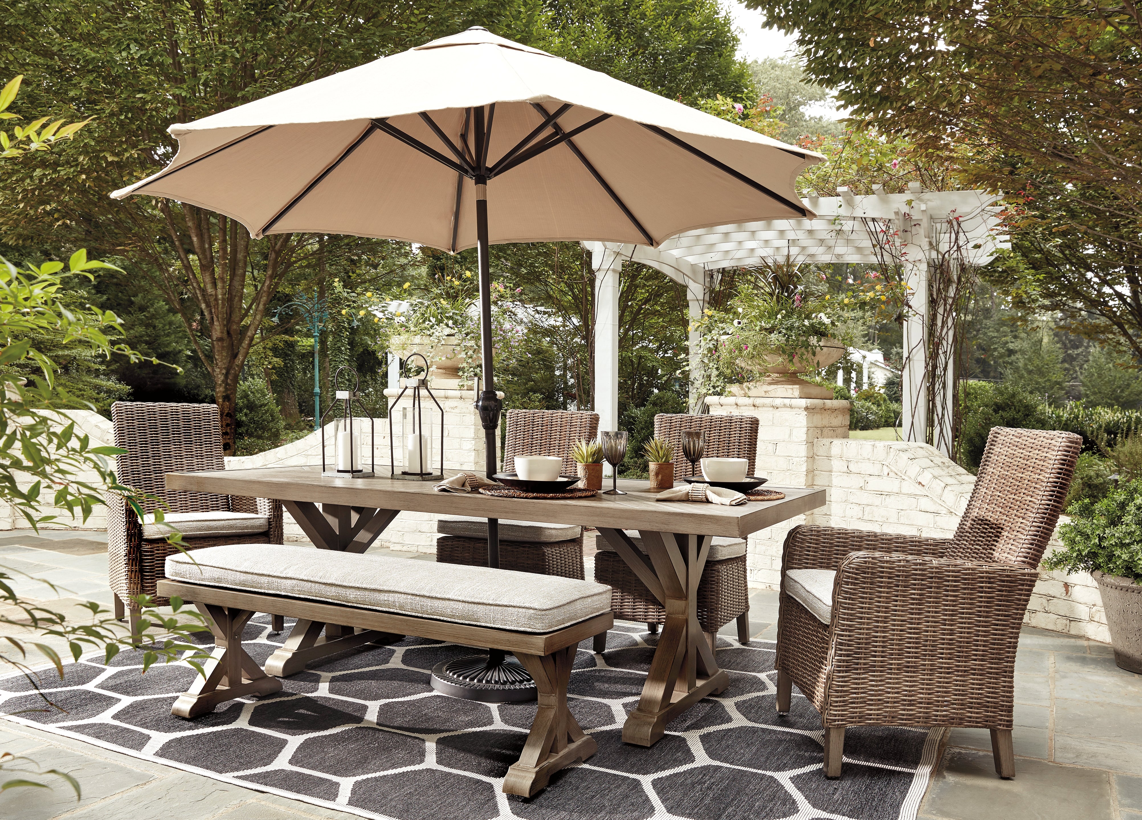 Furniture City Laplace - Ashley Furniture - Beachcroft Outdoor Dining Table - RECT Dining Table w/UMB OPT - P791-625