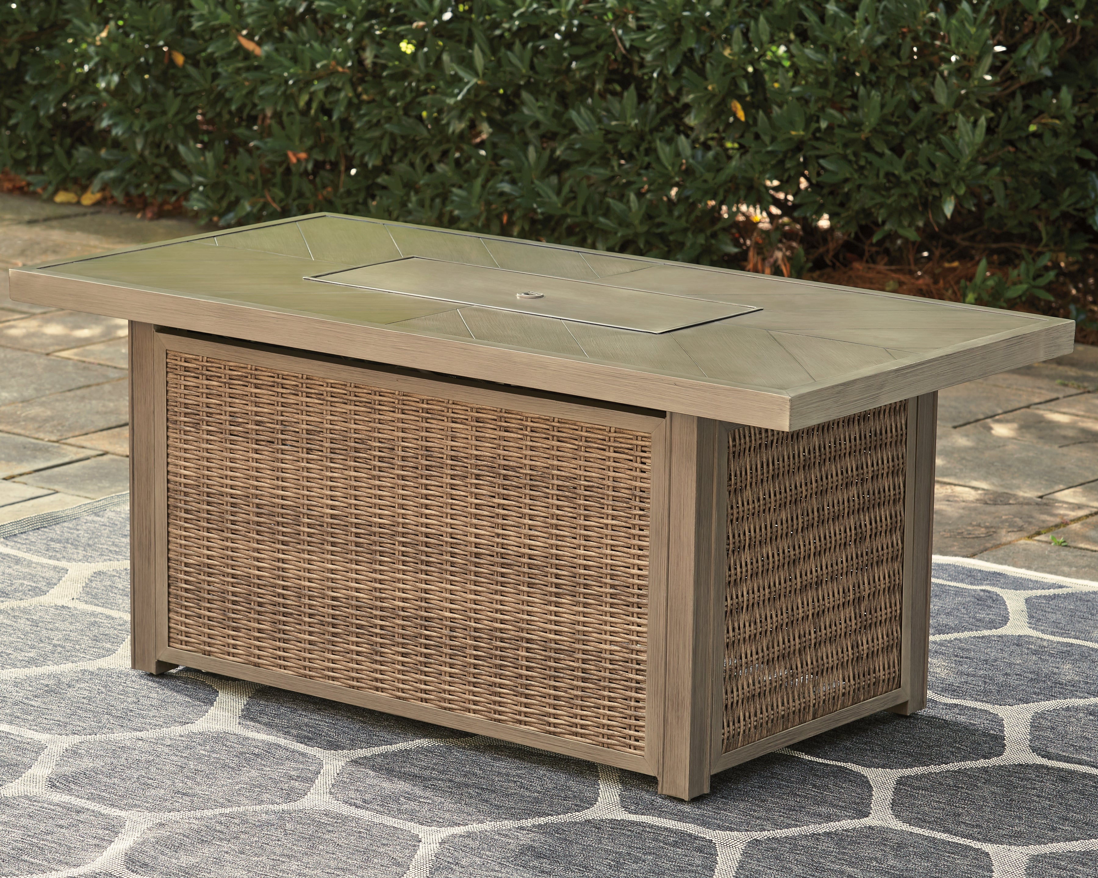 Furniture City Laplace - Ashley Furniture - Beachcroft Outdoor - Rectangular Fire Pit Table / Beige - P791-773
