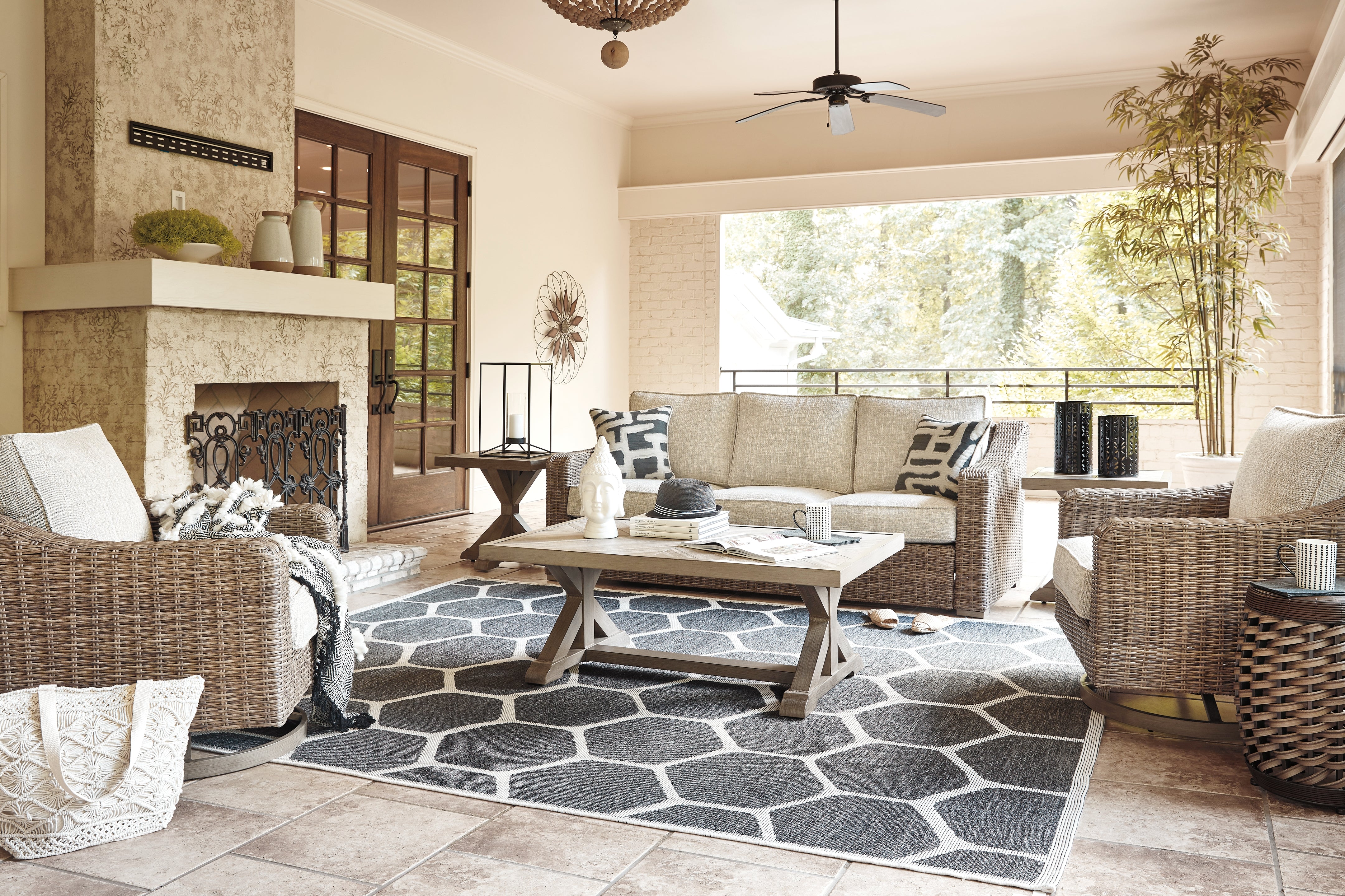 Furniture City Laplace - Ashley Furniture - Beachcroft Outdoor - Sofa with Cushion / Beige - P791-838