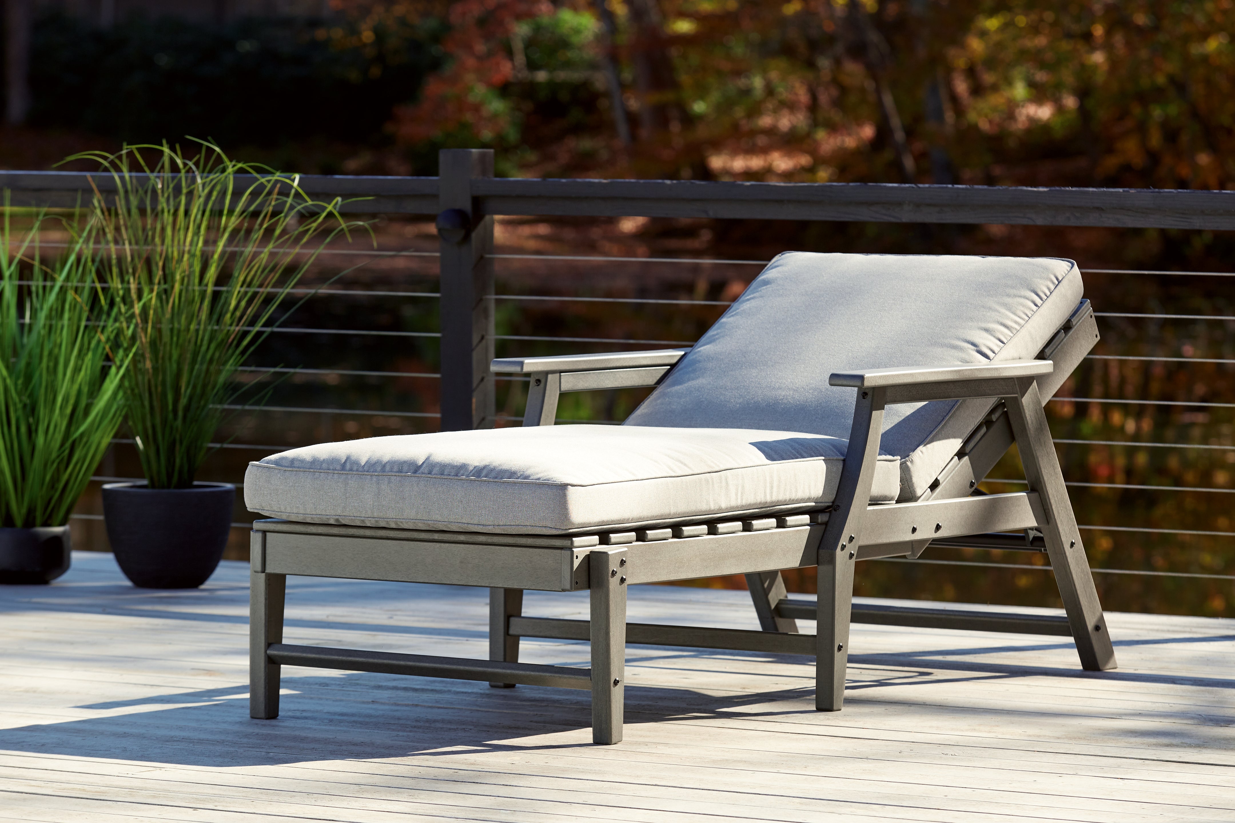 Furniture City Laplace - Ashley Furniture - Visola Outdoor - Chaise Lounge with Cushion / Gray - P802-815