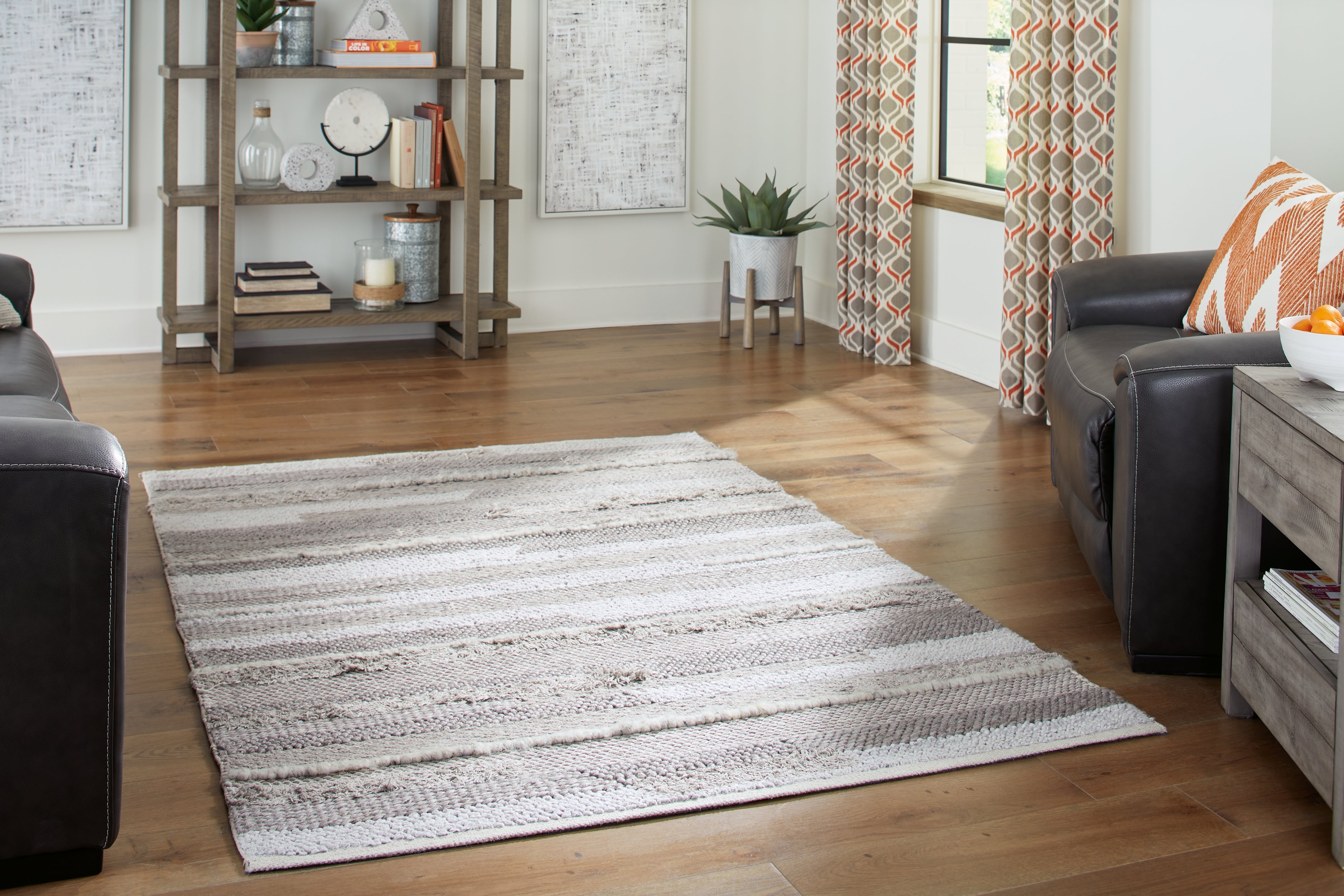 Furniture City Laplace - Ashley Furniture - Oranford Rug - 5' x 7' Rug / Gray - R405092