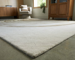 Rizwana 5' x 7' Area Rug