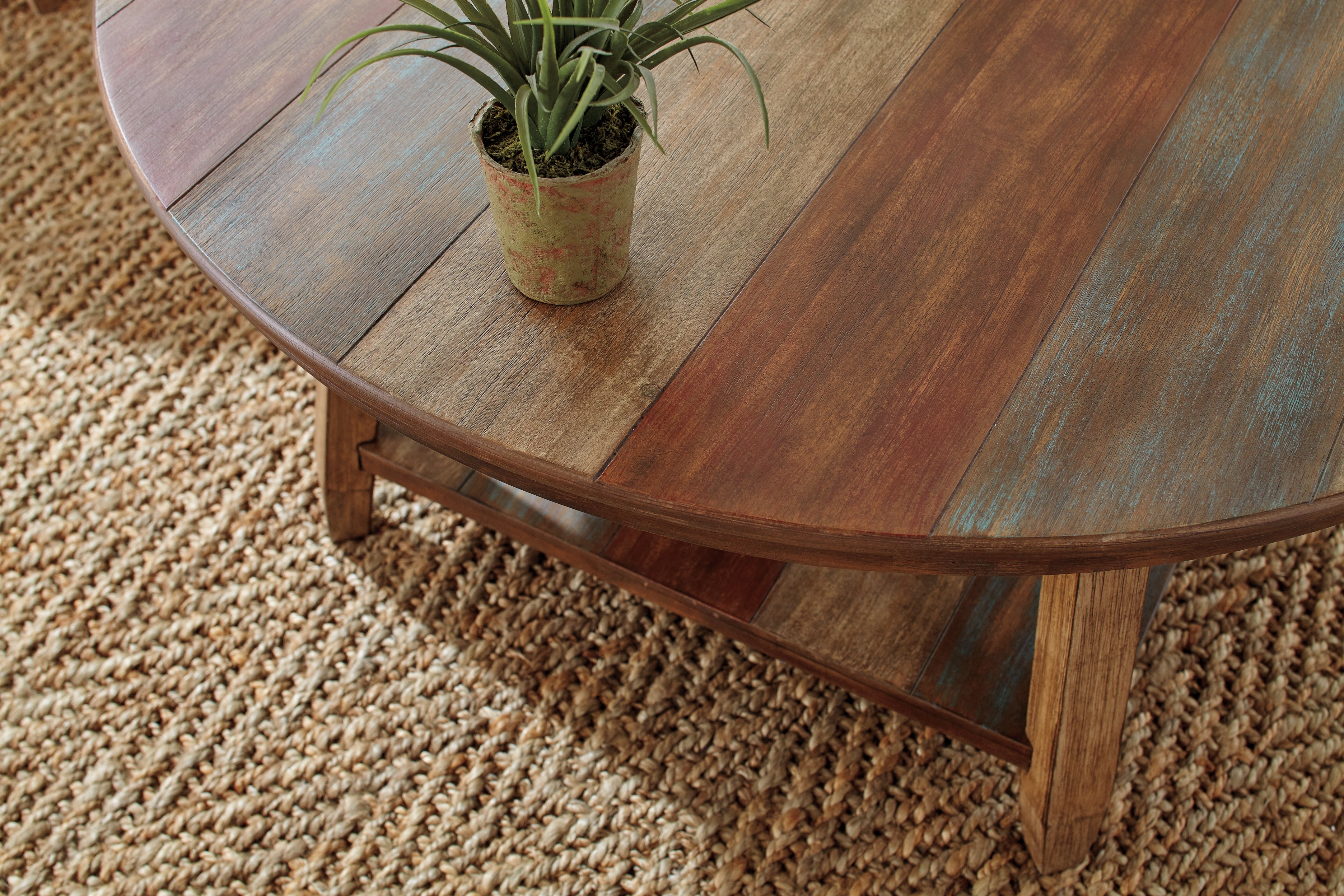 Furniture City Laplace - Ashley Furniture - Raebecki Table (Set of 3) - Occasional Table Set (3/CN) - T221-13