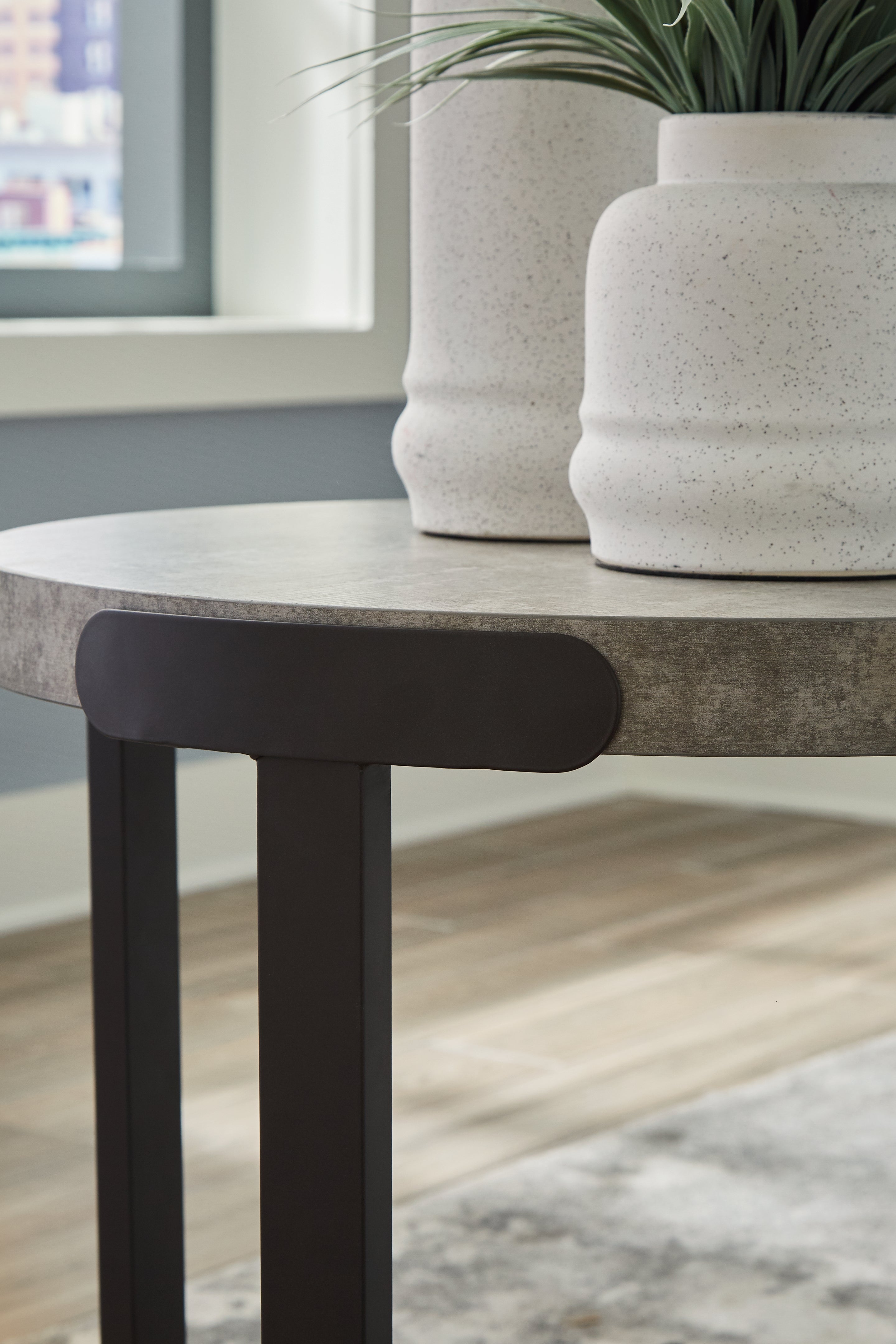 Furniture City Laplace - Ashley Furniture - Darthurst Table (Set of 3) - Occasional Table Set (3/CN) - T383-13