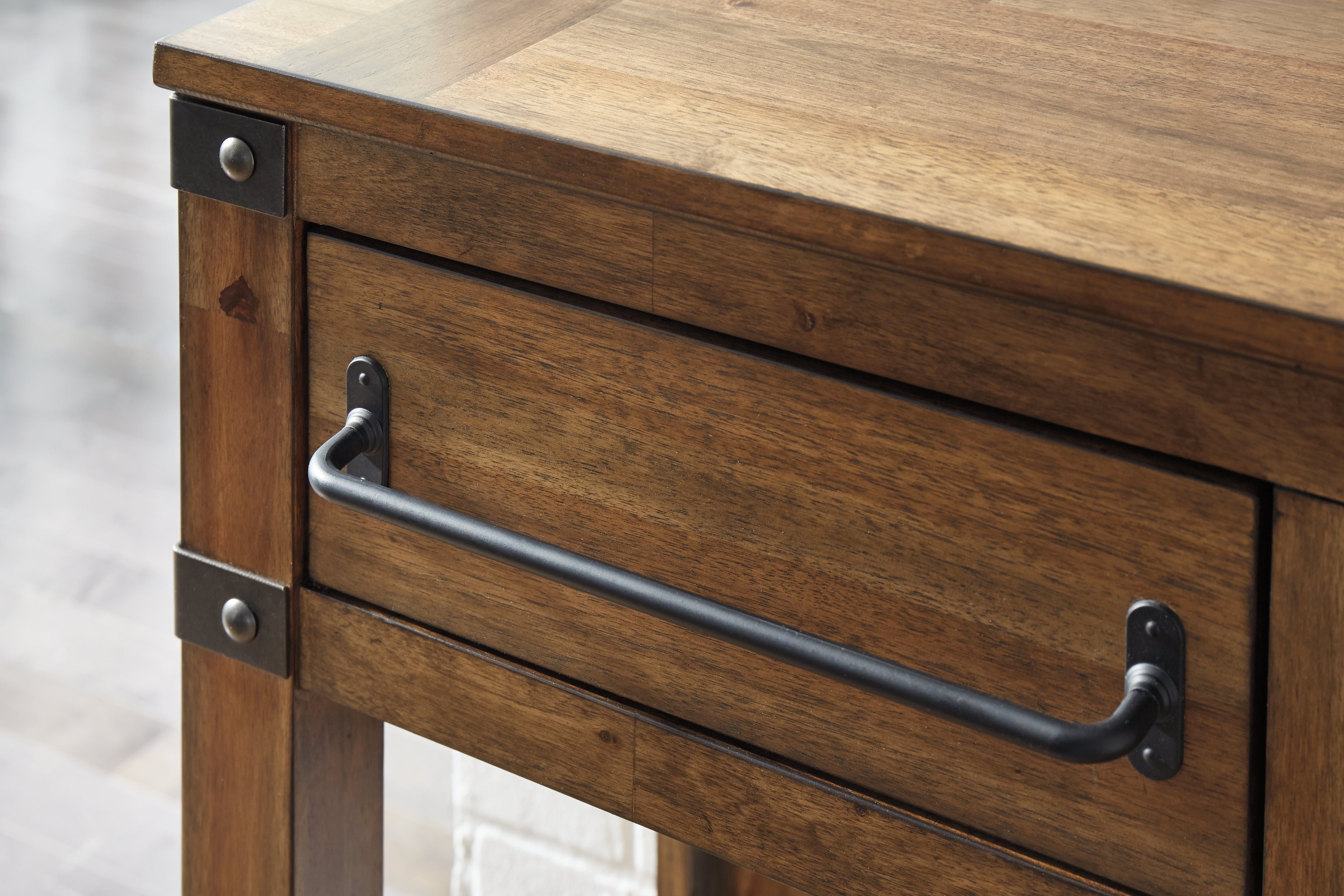 Furniture City Laplace - Ashley Furniture - Roybeck Accent Cabinet - Accent Cabinet - T411-40