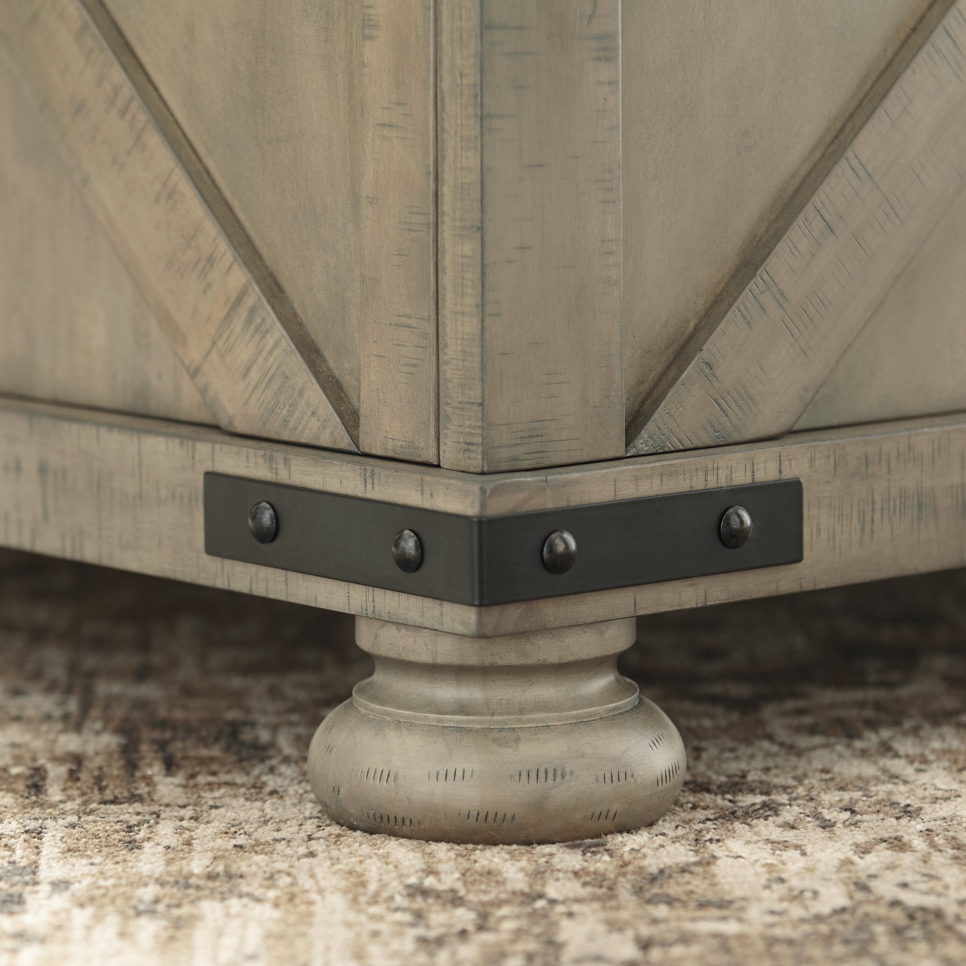 Furniture City Laplace - Ashley Furniture - Aldwin Coffee Table With Storage - Cocktail Table with Storage / Gray - T457-20